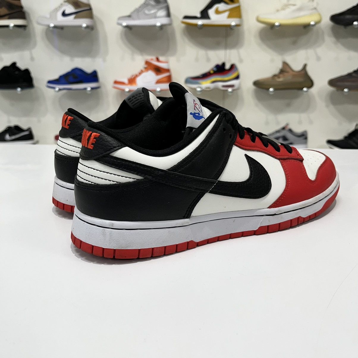 Nike Nike Dunk Low EMB NBA 75th Anniversary Chicago Size US 11.5 / EU 44-45 - 6 Thumbnail