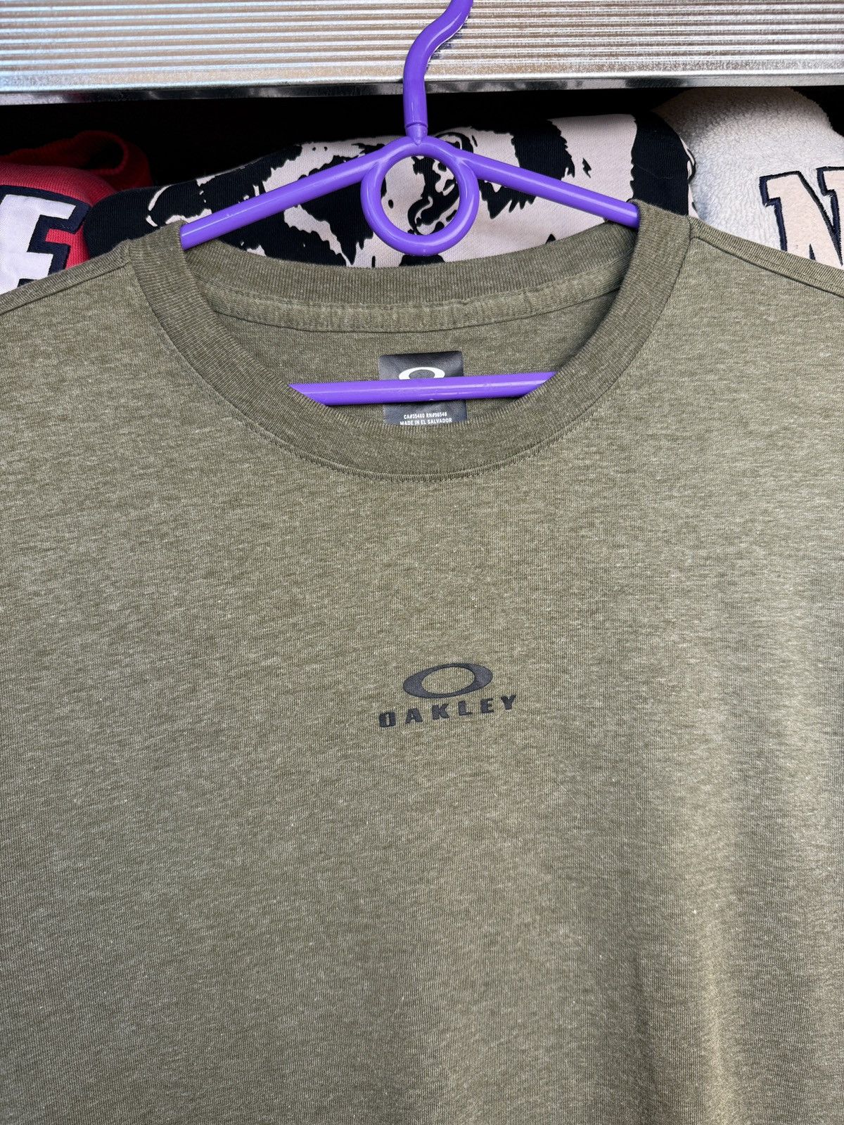 🇺🇸 Vintage y2k Oakley Center Logo Shirt