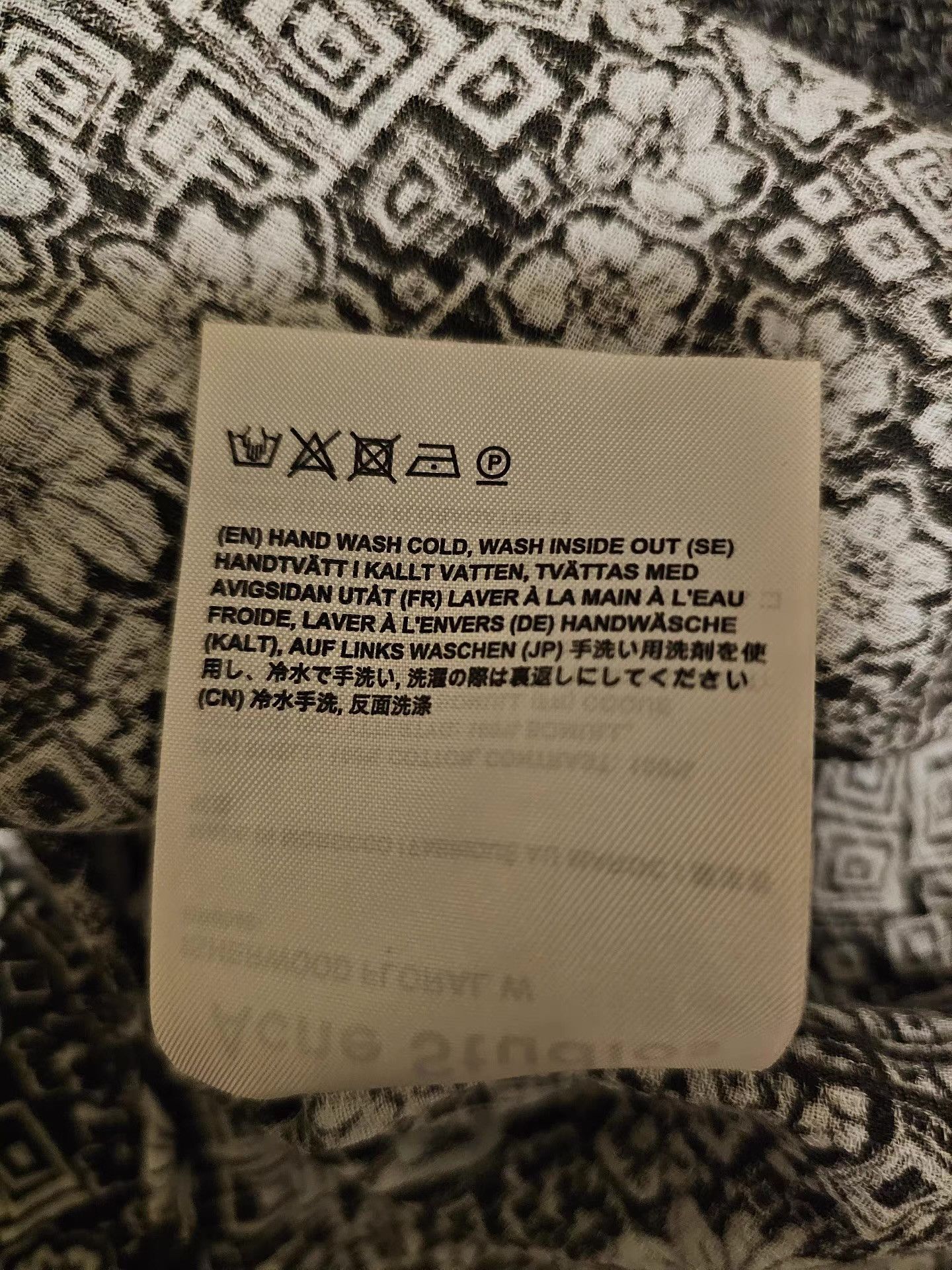 Acne Studios Acne Studios Floral Shirt, Q4 Size US S / EU 44-46 / 1 - 6 Thumbnail