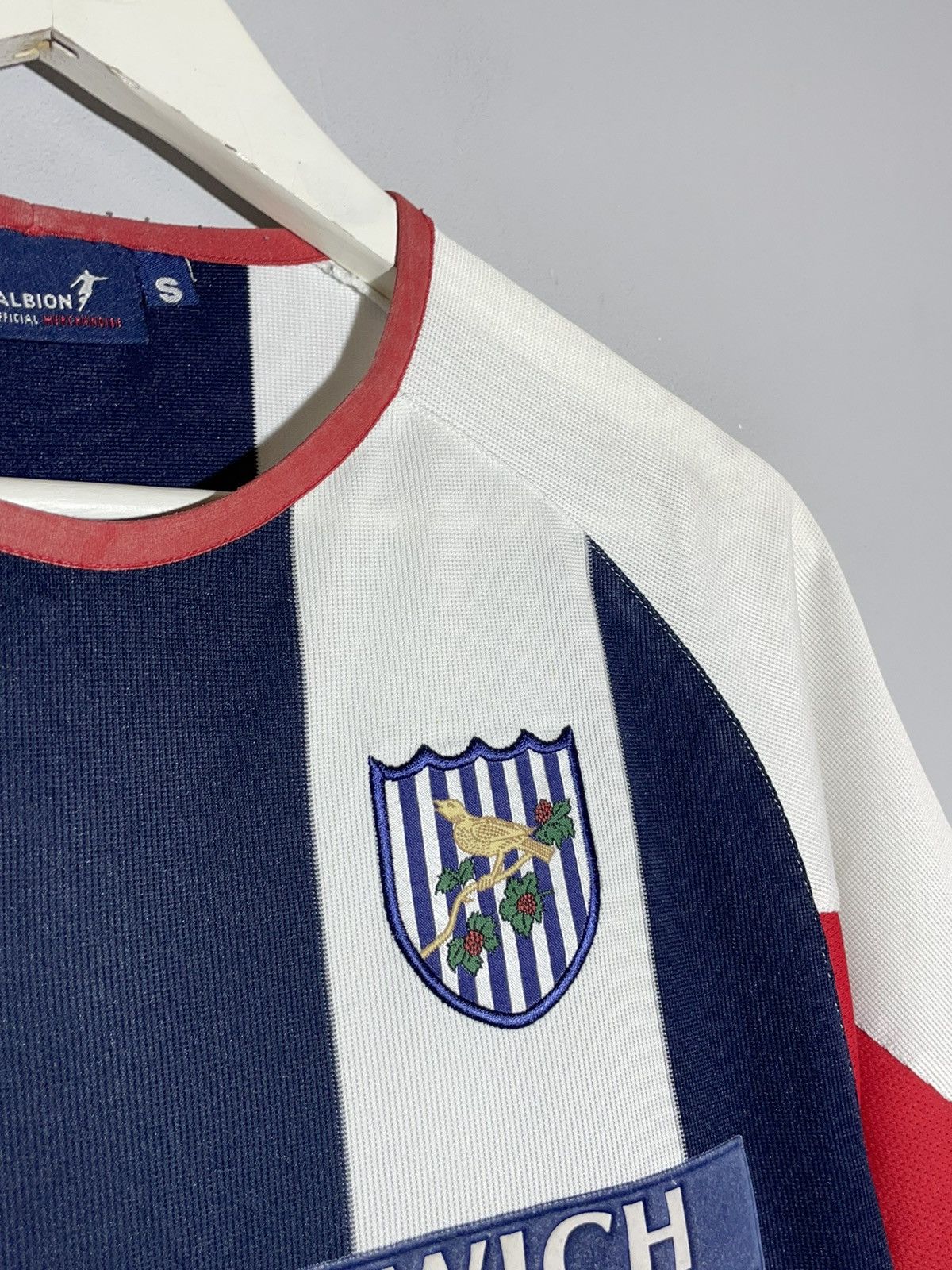 Diadora × Vintage West Bromwich Albion 2003/04 Home Diadora Football Shirt Size US S / EU 44-46 / 1 - 4 Thumbnail