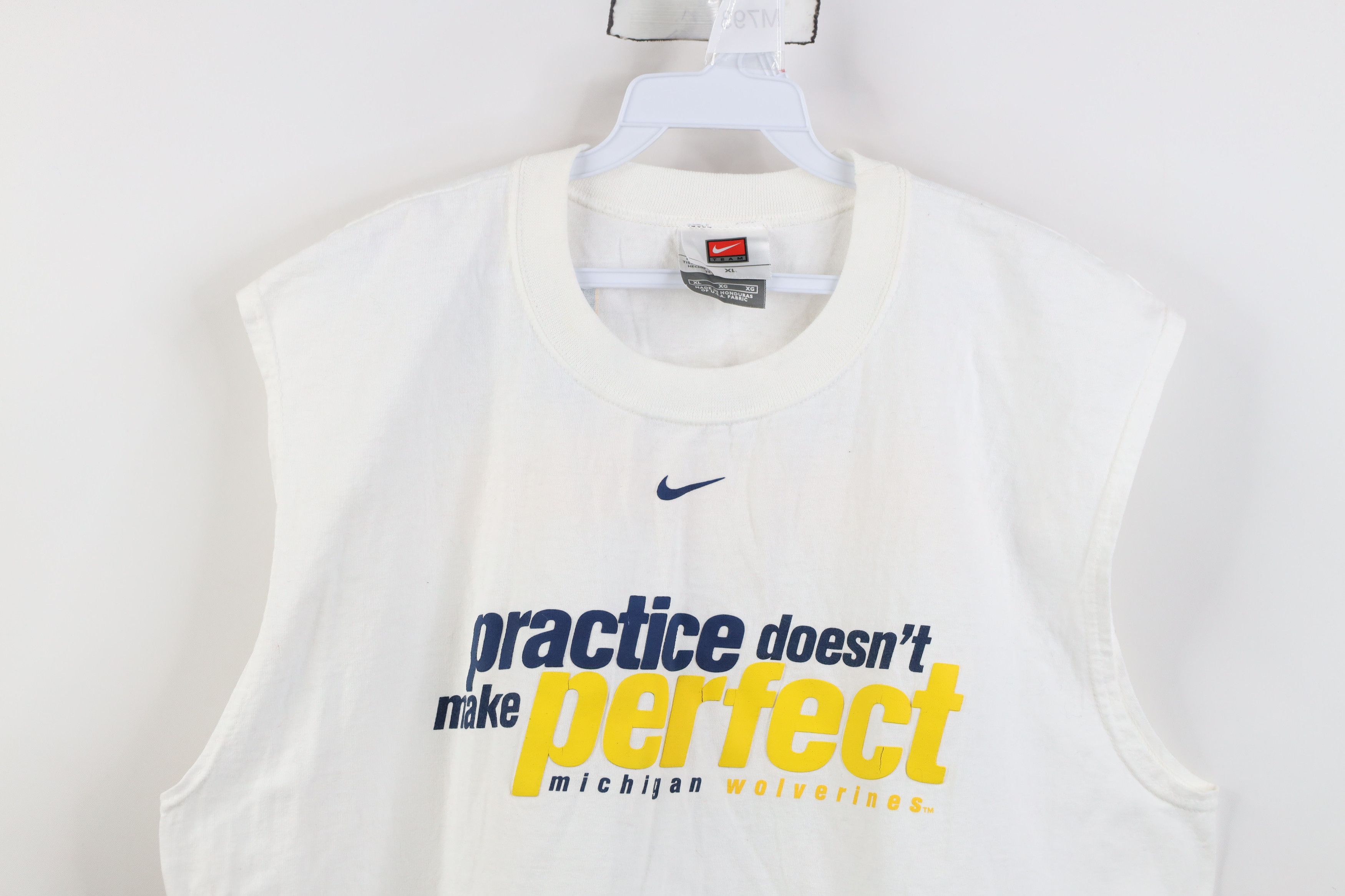 Nike Vintage Nike Swoosh University of Michigan Muscle T-Shirt Size US XL / EU 56 / 4 - 2 Thumbnail