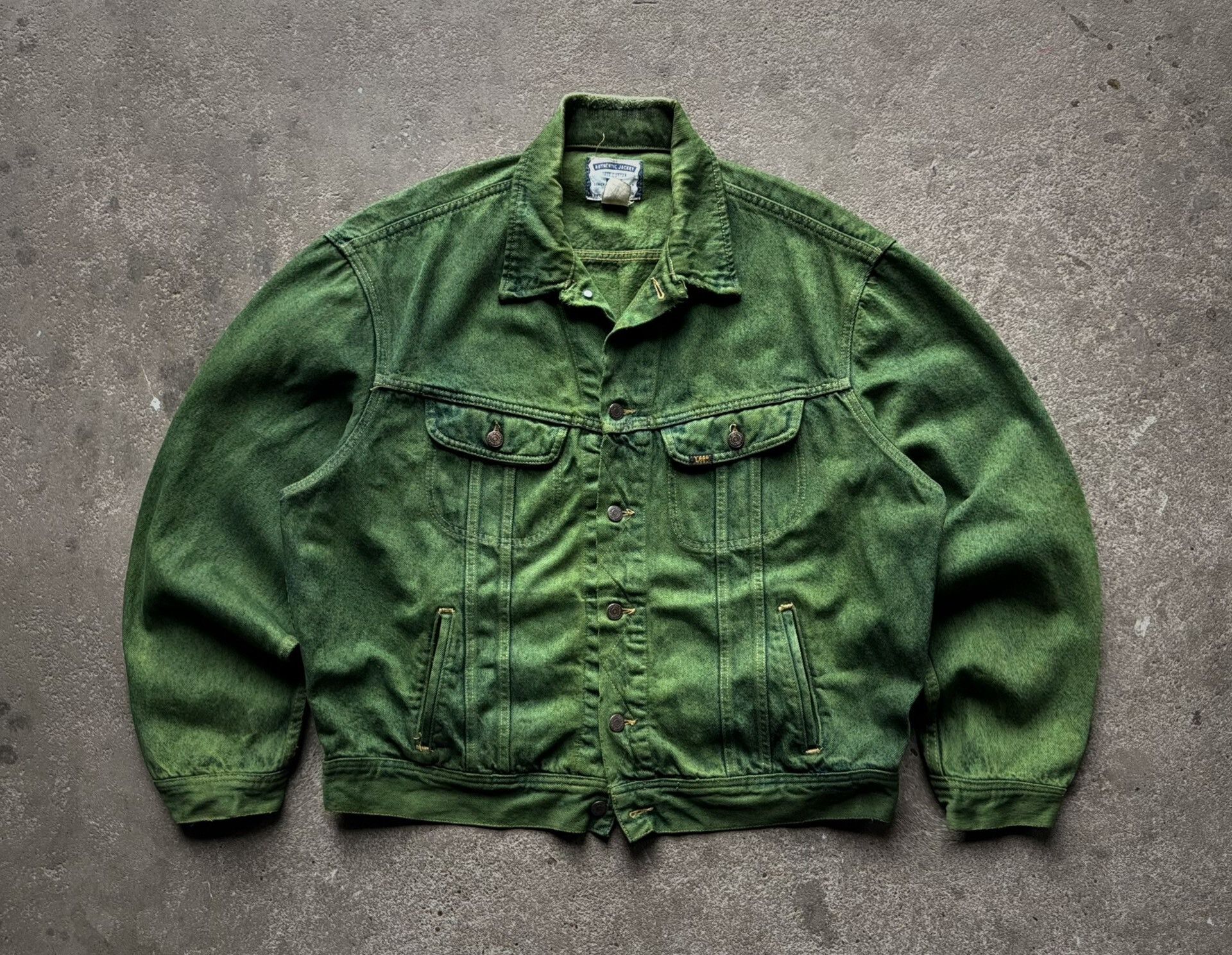 Vintage Vintage Lee 80s-90s Denim Jacket Size US M / EU 48-50 / 2 - 1 Thumbnail
