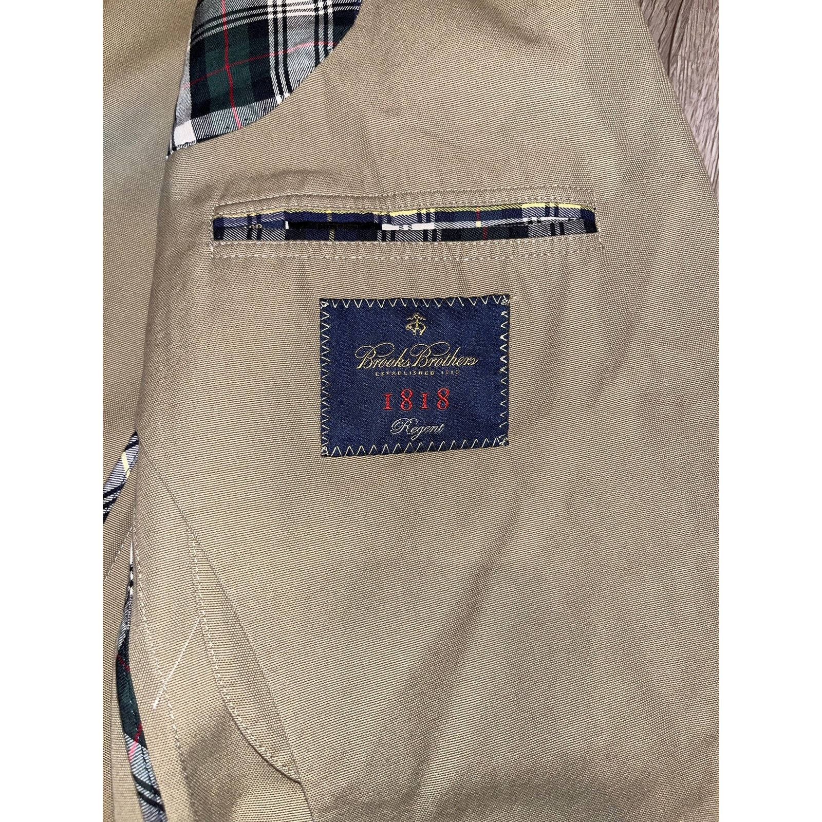 Brooks Brothers Brooks Brothers - 1818 Regent Blazer / 42R / Tan Size 42R - 7 Thumbnail