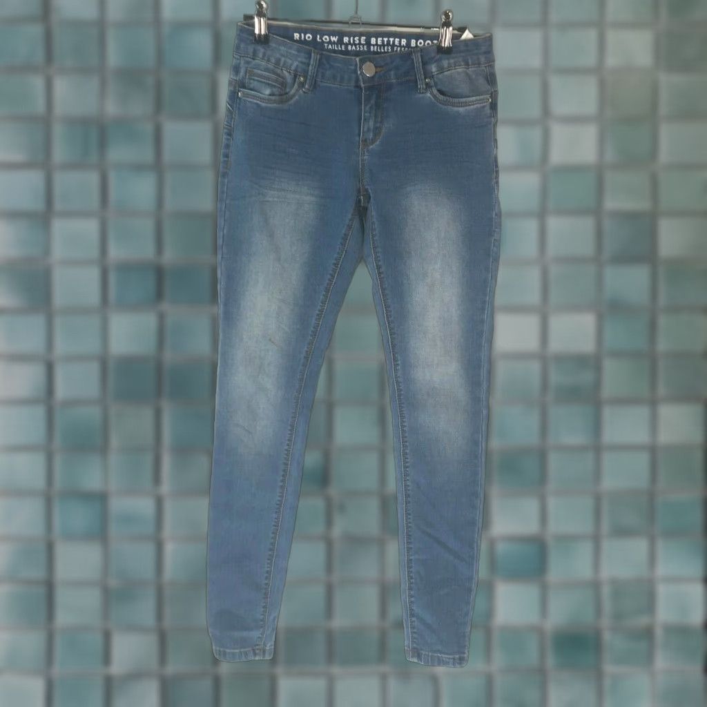 Vintage Rio Jeans Skinny Blue Denim Juniors Size 3 Low Rise 29in Inseam 5-Pocket Women’s Casual Pants Womens Size 26" / US 2 / IT 38 - 1 Thumbnail