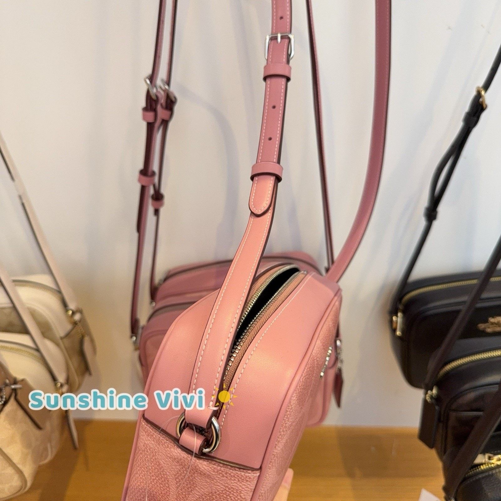 Coach NWT Coach Jamie Camera Bag In Maxi Canvas CCK73 Dusty Pink Size ONE SIZE - 6 Thumbnail