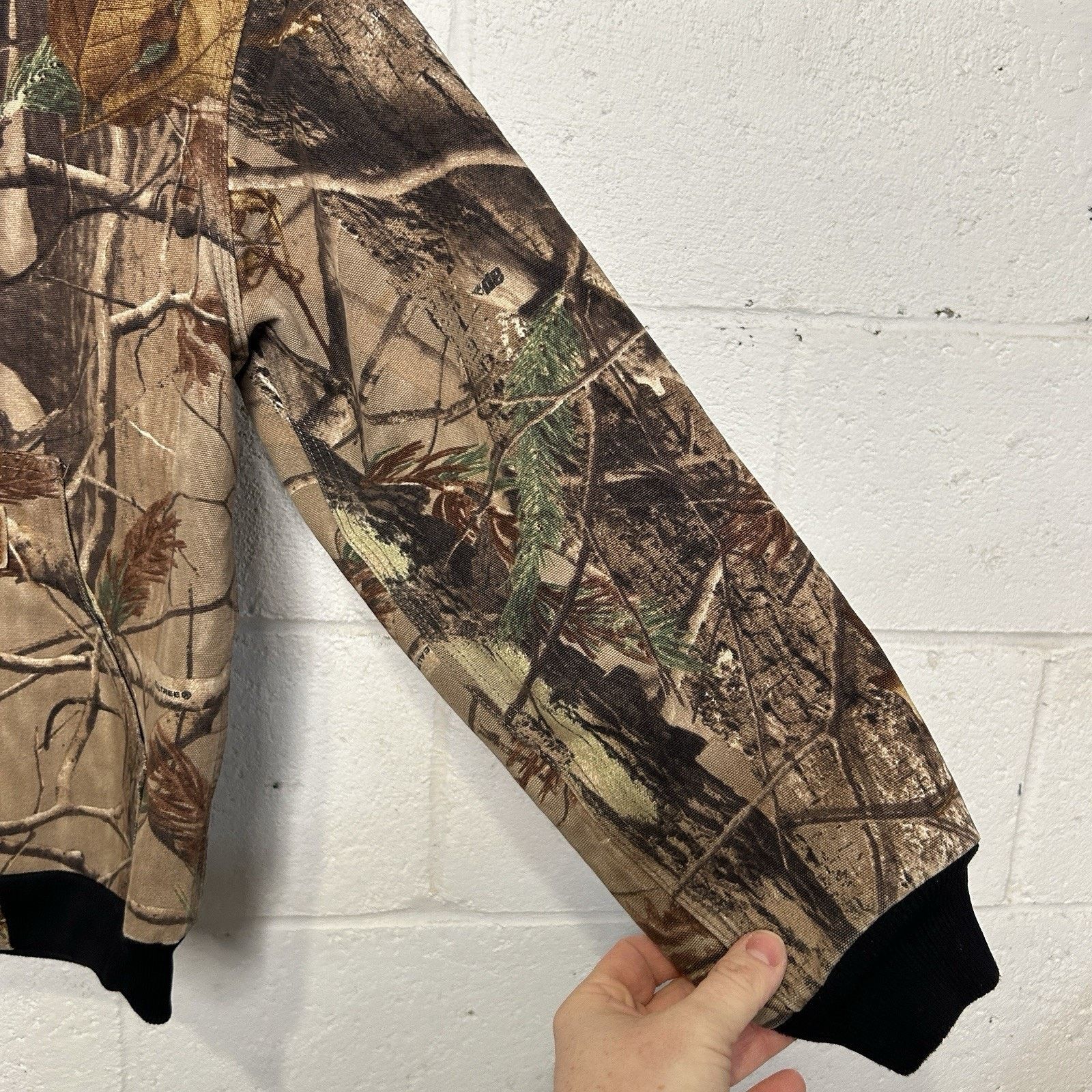 Carhartt Vintage Carhartt Realtree Thermal-Lined Active Jacket “Camo” Size XS / US 0-2 / IT 36-38 - 8 Thumbnail