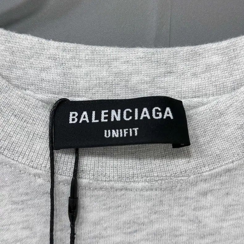 Balenciaga Balenciaga Tattered Grey Destroyed Short Sleeve Size US M / EU 48-50 / 2 - 5 Thumbnail
