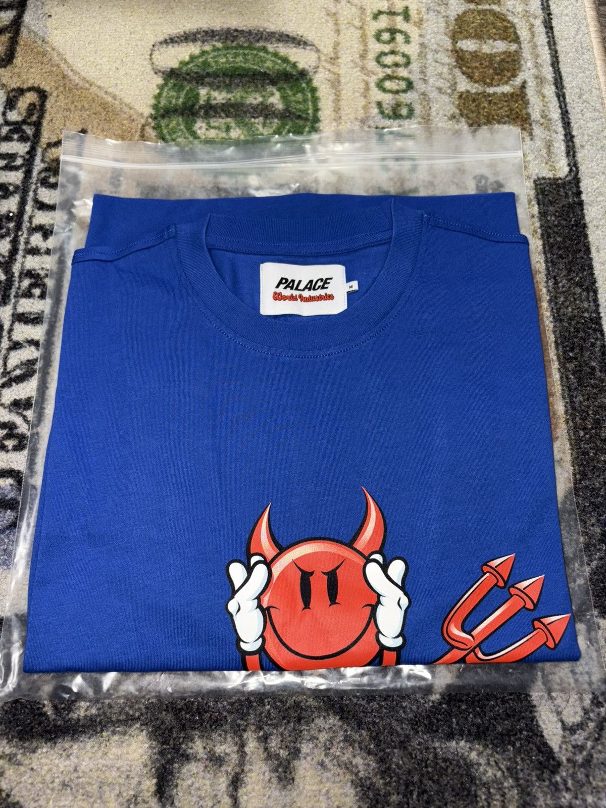 Palace Palace World Industries T-Shirt Black Size US M / EU 48-50 / 2 - 1 Thumbnail