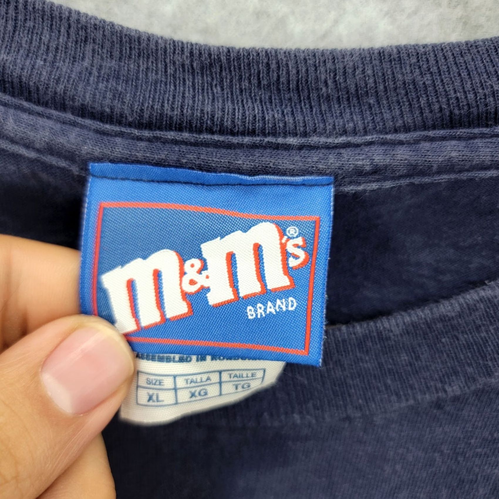 Vintage VINTAGE M&Ms Candy Christmas Shirt Blue X Large Men Size US XL / EU 56 / 4 - 3 Thumbnail