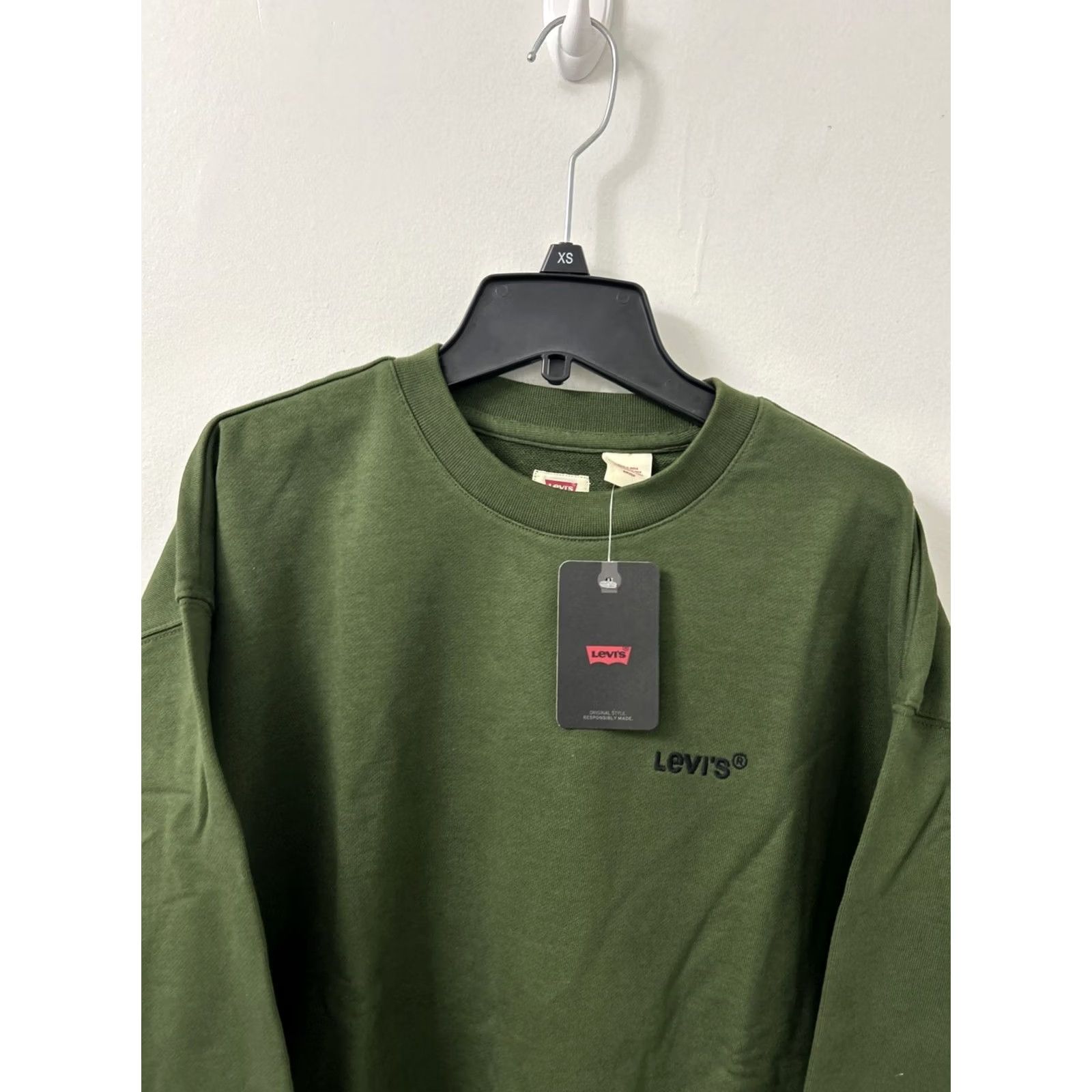 Levi's VINTAGE Levi's Crewneck Mens S Green Sweatshirt Pullover Embroidered Logo L/S Size US S / EU 44-46 / 1 - 2 Thumbnail