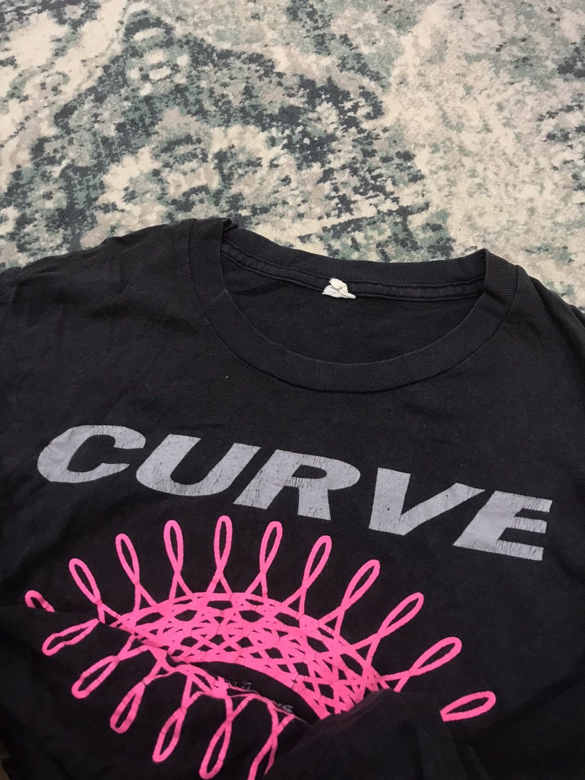 Band Tees × Vintage Vintage 90s CURVE Doppelgänger Britpop Band Tee Size US XL / EU 56 / 4 - 9 Thumbnail