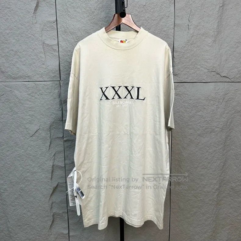 Balenciaga Balenciaga XXXL Embroidered Logo Short Sleeve, Size L, Bei Size US S / EU 44-46 / 1 - 1 Thumbnail
