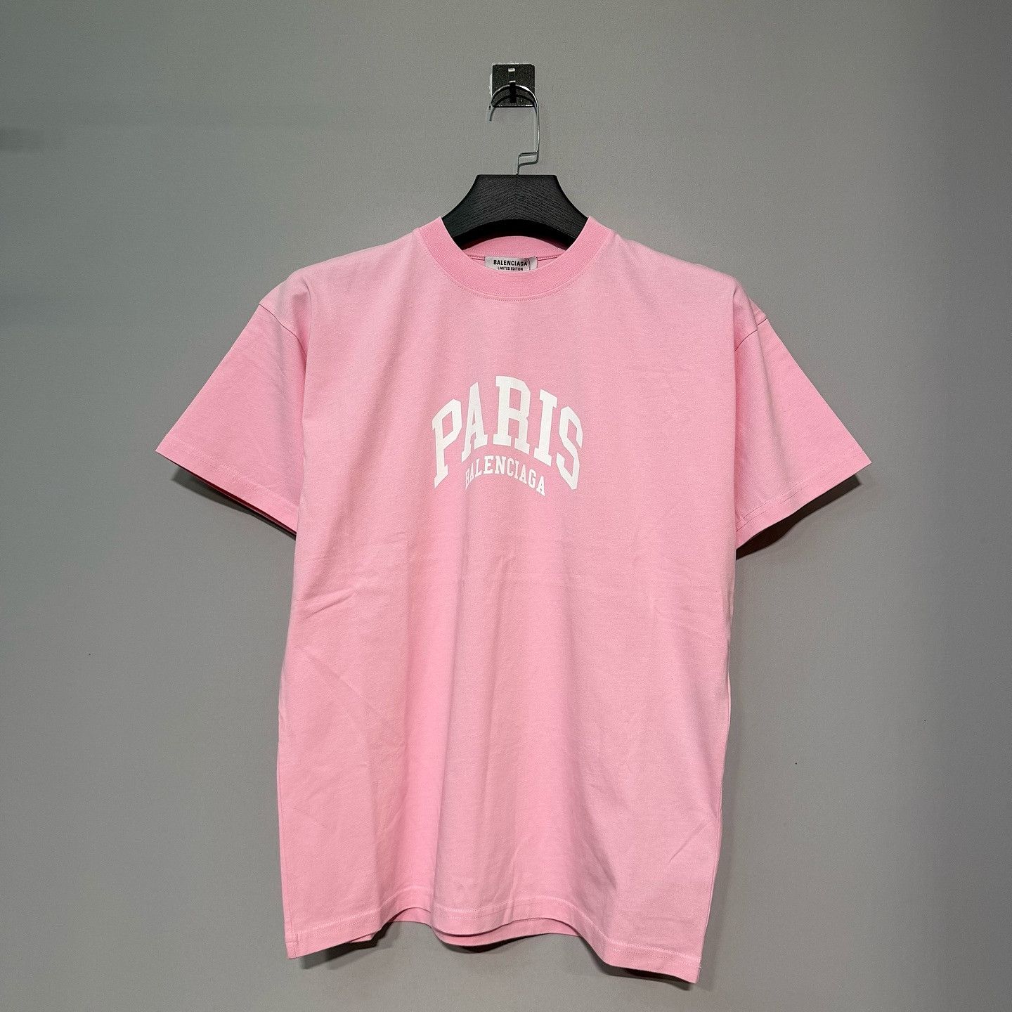 Balenciaga Balenciaga Paris Logo T-Shirt Pink Size S Size S / US 4 / IT 40 - 1 Thumbnail