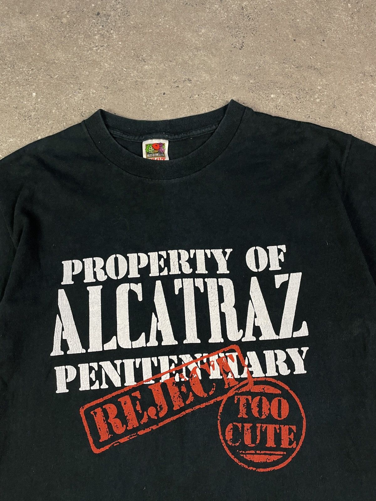 Vintage Vintage Y2K Property of Alcatraz T Shirt Size US M / EU 48-50 / 2 - 2 Thumbnail