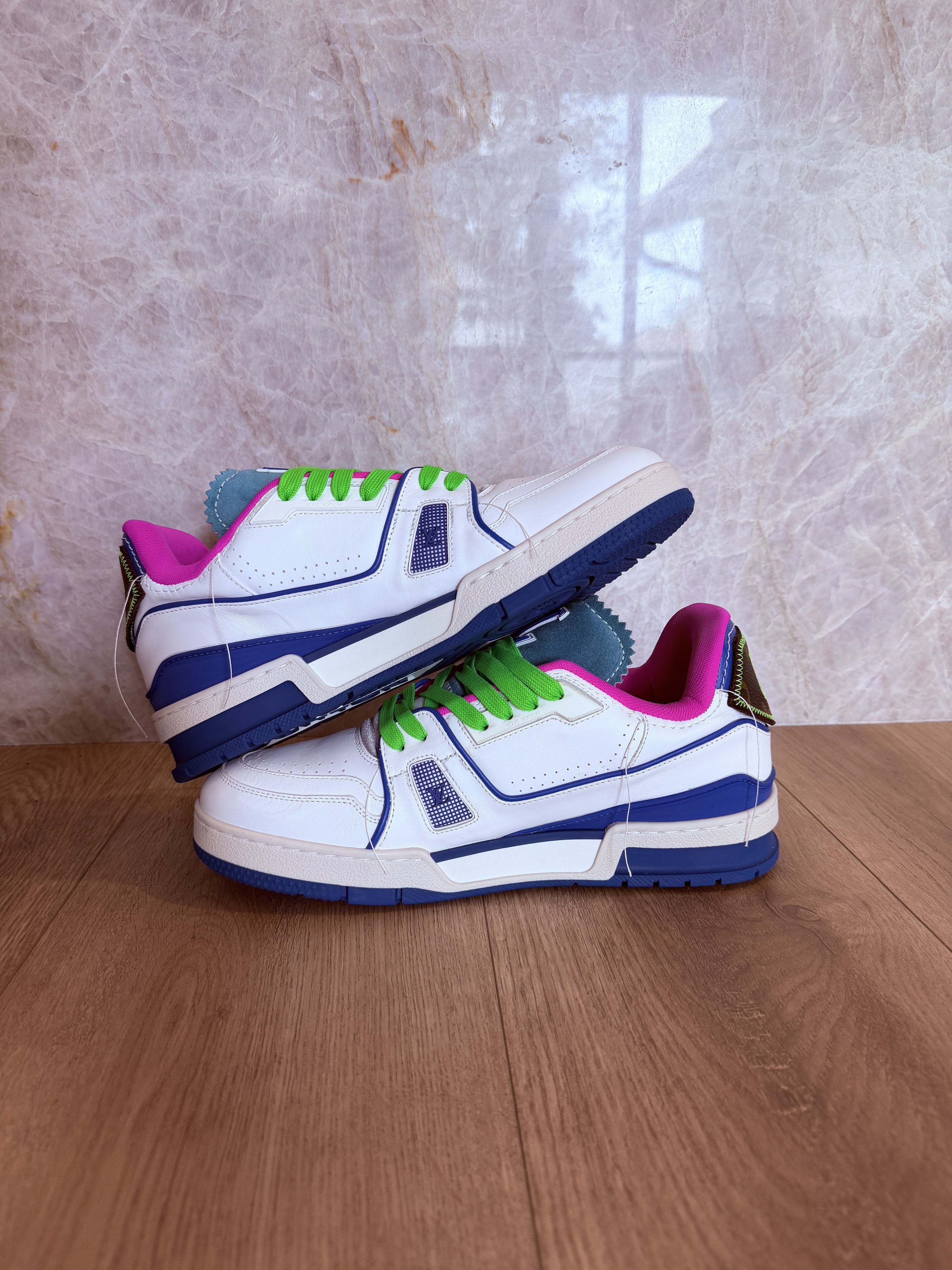 Louis Vuitton LOUIS VUITTON UPCYCLE TRAINER NEON VIRGIL Size US 8 / EU 41 - 5 Thumbnail