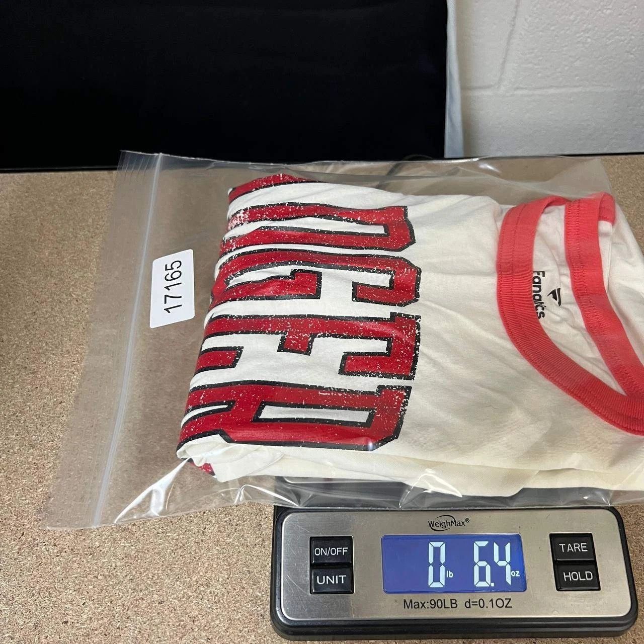 Other Wisconsin Badgers Shirt Men L Short Sleeve Crew Neck Size US L / EU 52-54 / 3 - 7 Thumbnail