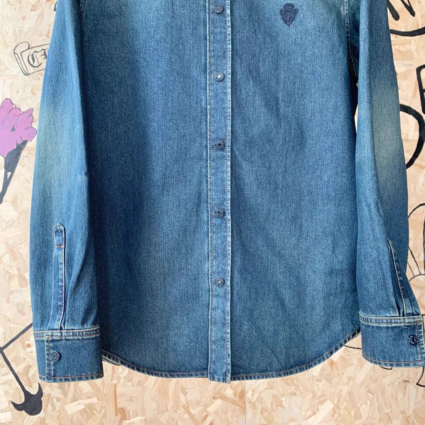 Gucci GUCCI La Famiglia Men's Faded Cotton Denim Shirt 50 Size US M / EU 48-50 / 2 - 4 Thumbnail