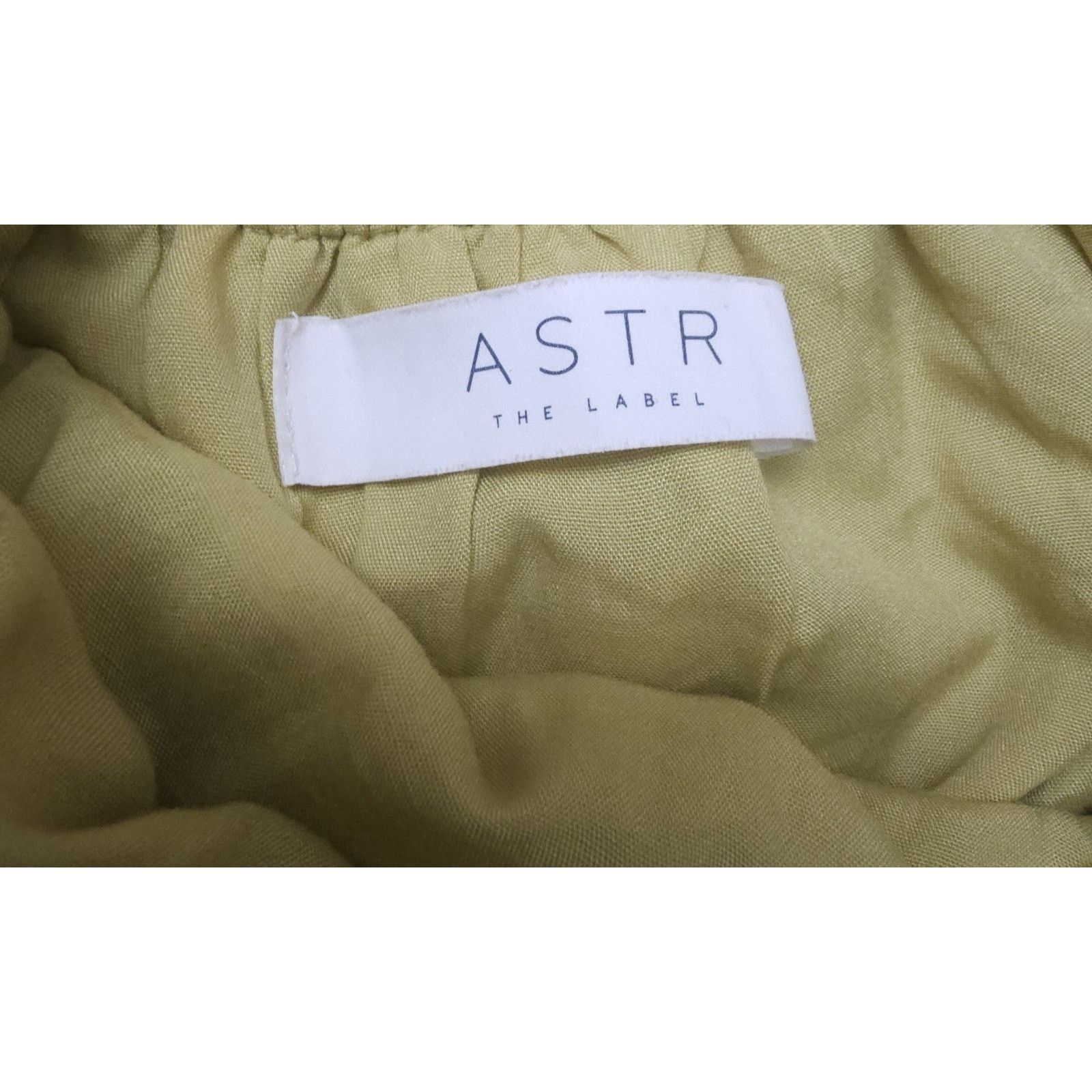 ASTR The Label ASTR The Label Green Floral Bubble Sleeve Tiered Midi Dress Size M / US 6-8 / IT 42-44 - 6 Thumbnail