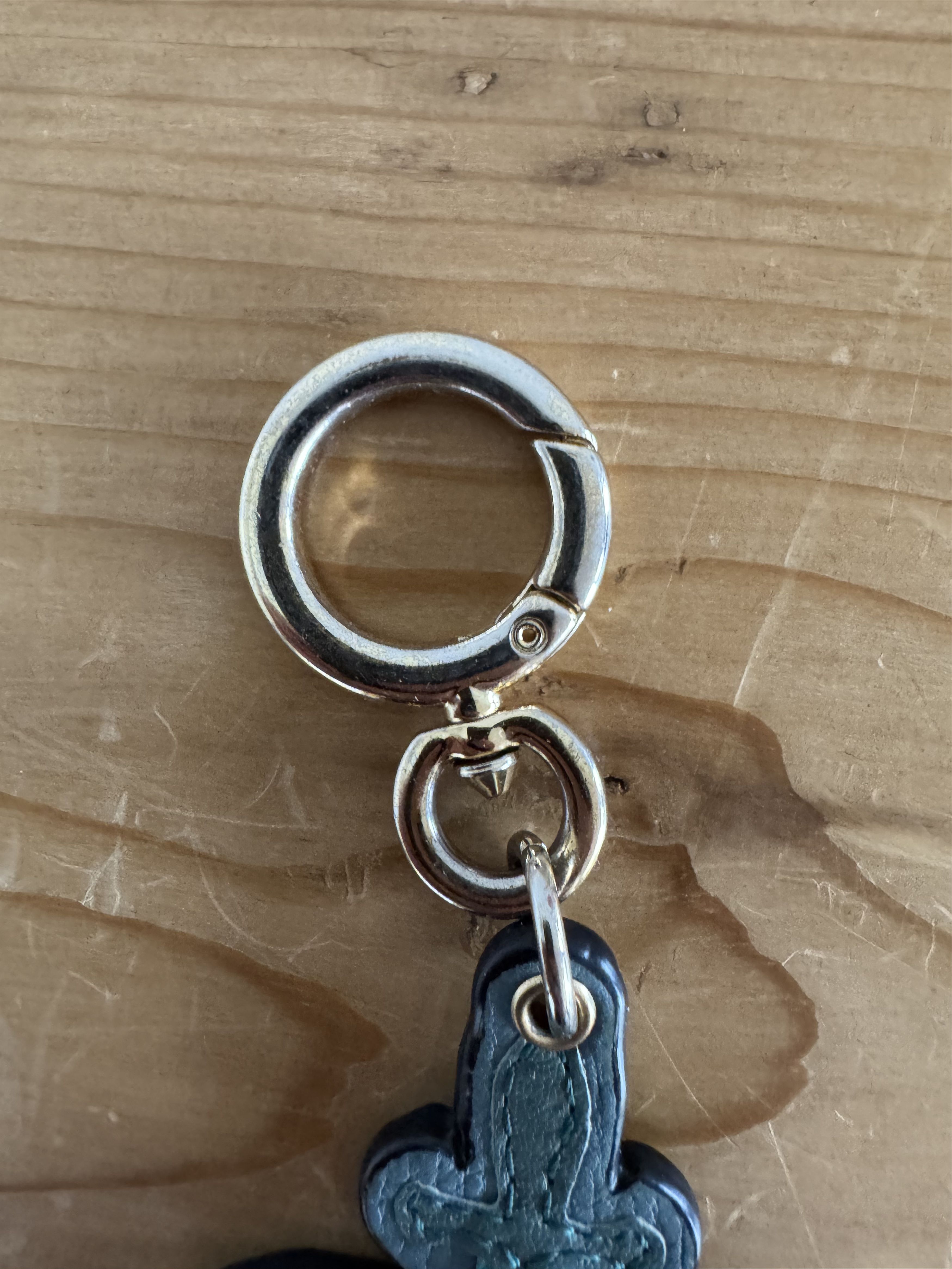 Burberry Longing Heart Leather Bag Charm Size ONE SIZE - 3 Thumbnail