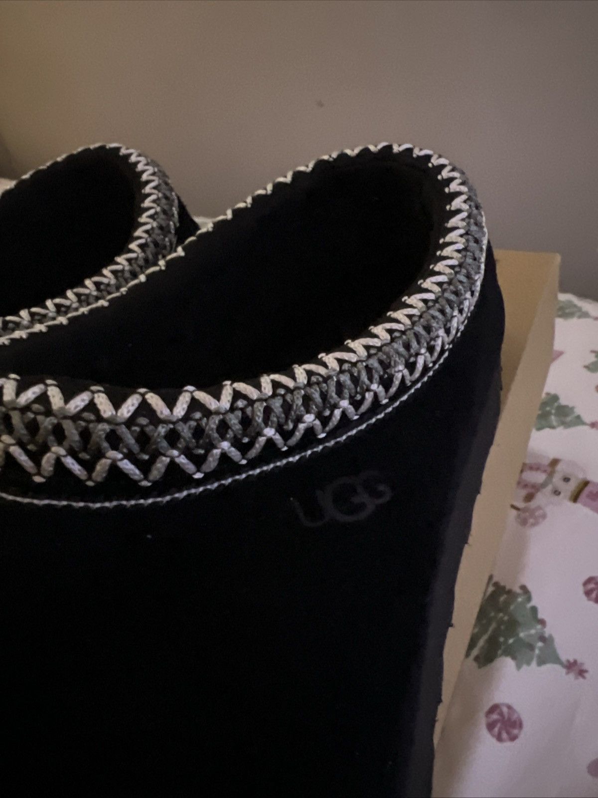 Ugg Uggs Tasman Black Size 8 Used Very Good Condition with Box Size US 8 / IT 38 - 4 Thumbnail