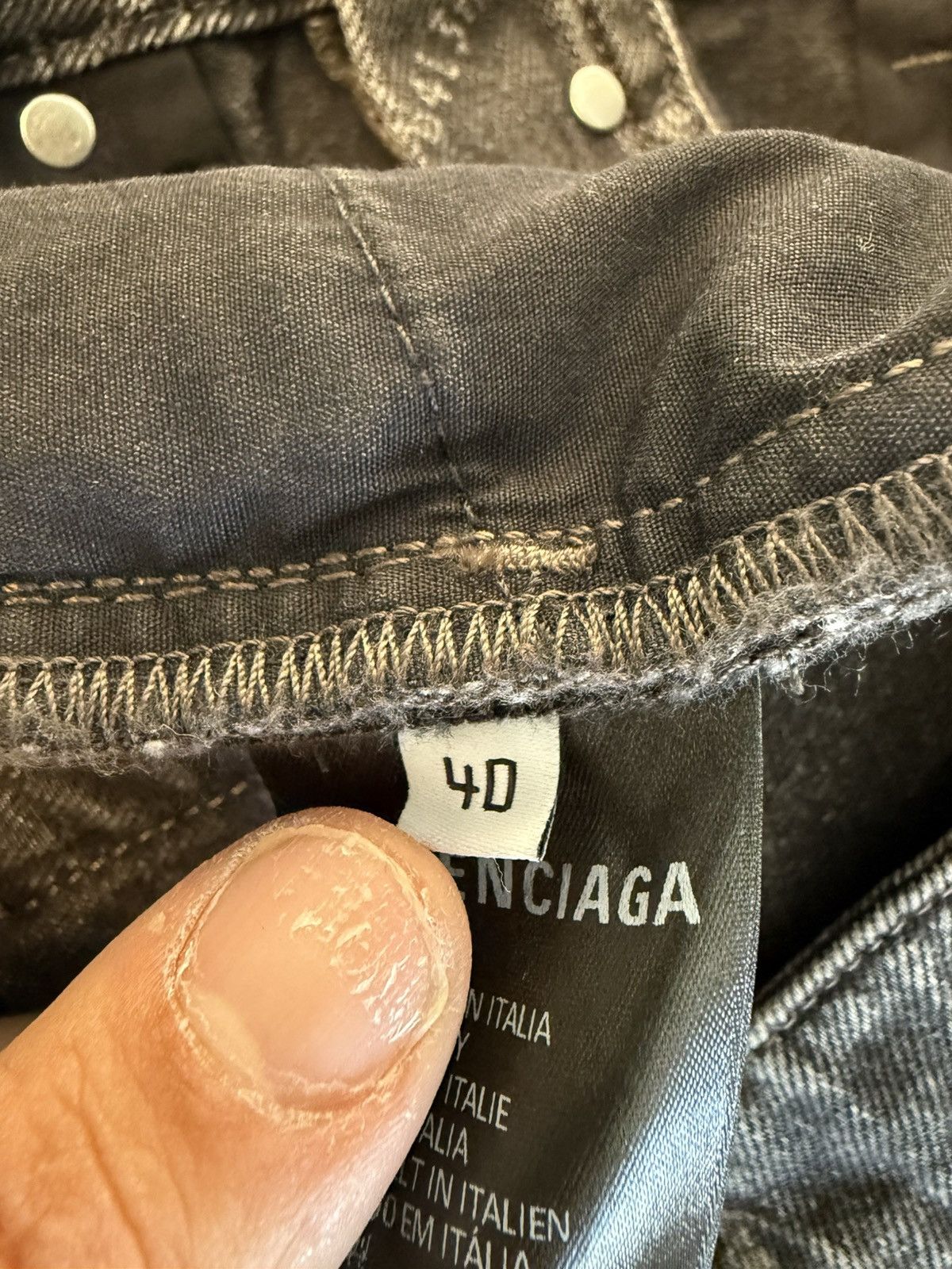 Balenciaga Balenciaga Monogram All Over Print Denim Skirt Size 34" / US 12 / IT 48 - 11 Thumbnail