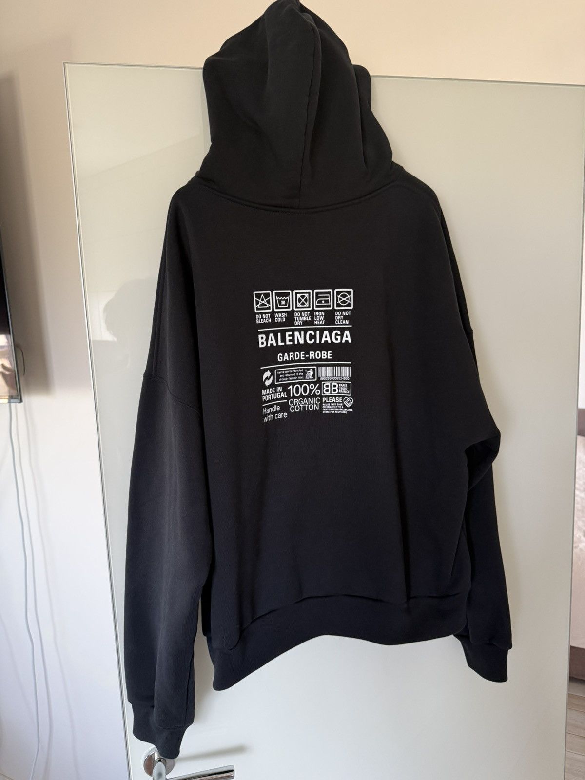 Balenciaga Balenciaga Garde-Robe Care Label Hoodie Size US S / EU 44-46 / 1 - 1 Thumbnail