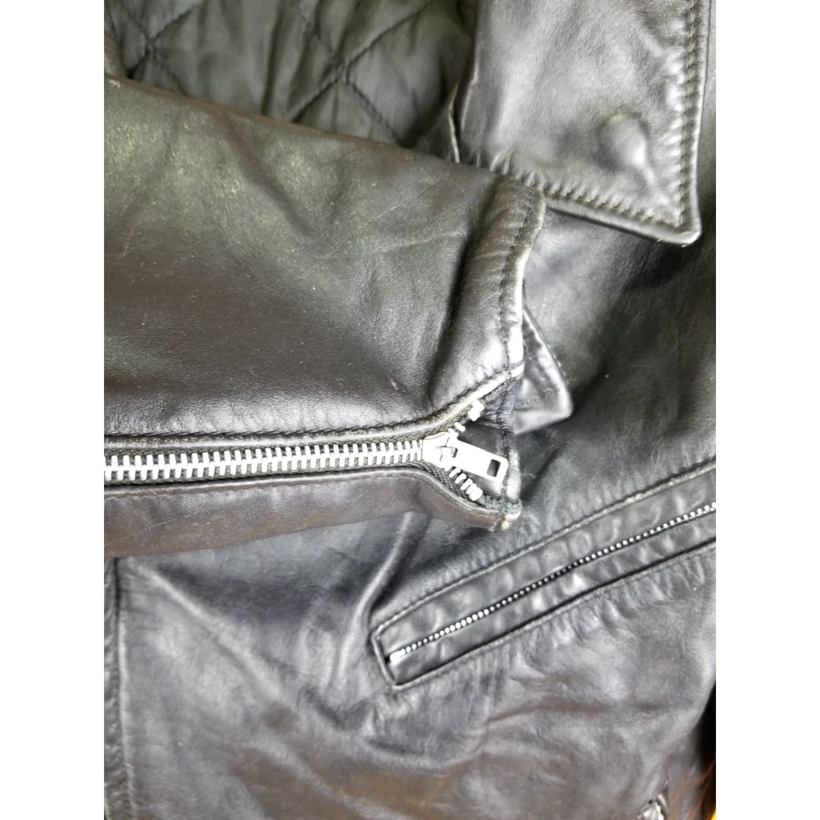 Vintage VINTAGE Montgomery Ward BLACK Motorcycle Leather Jacket SZ 44R Mens Leather Jacket Military 80s Style Motorbike Coat Black 44R Size US S / EU 44-46 / 1 - 6 Thumbnail