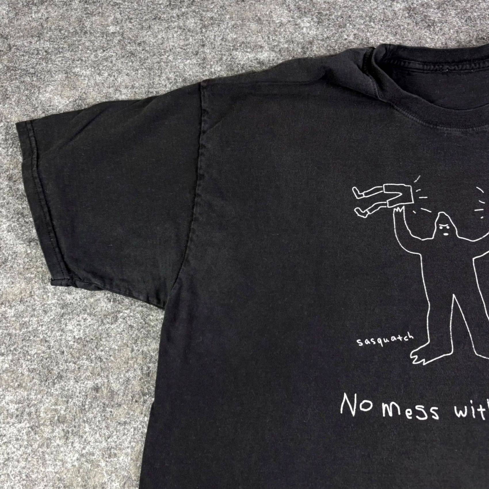 Vintage Jack Links Beef Jerky No Mess with Sasquatch Black Graphic T-Shirt Mens XL Size US XL / EU 56 / 4 - 7 Thumbnail