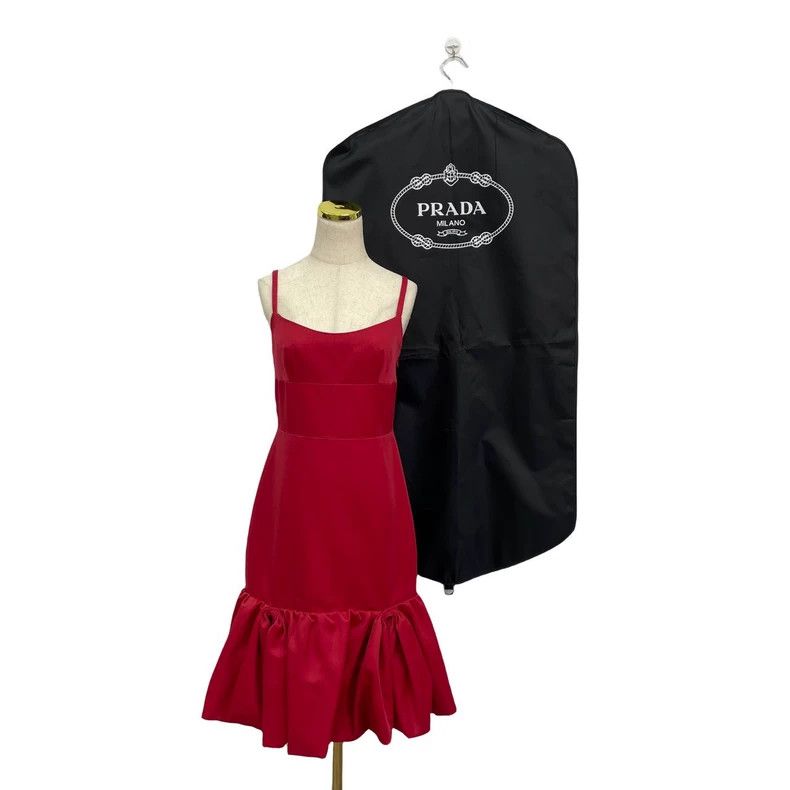 Prada Prada Red suspender long skirt 2502-Nextarrow Size XS / US 0-2 / IT 36-38 - 3 Thumbnail