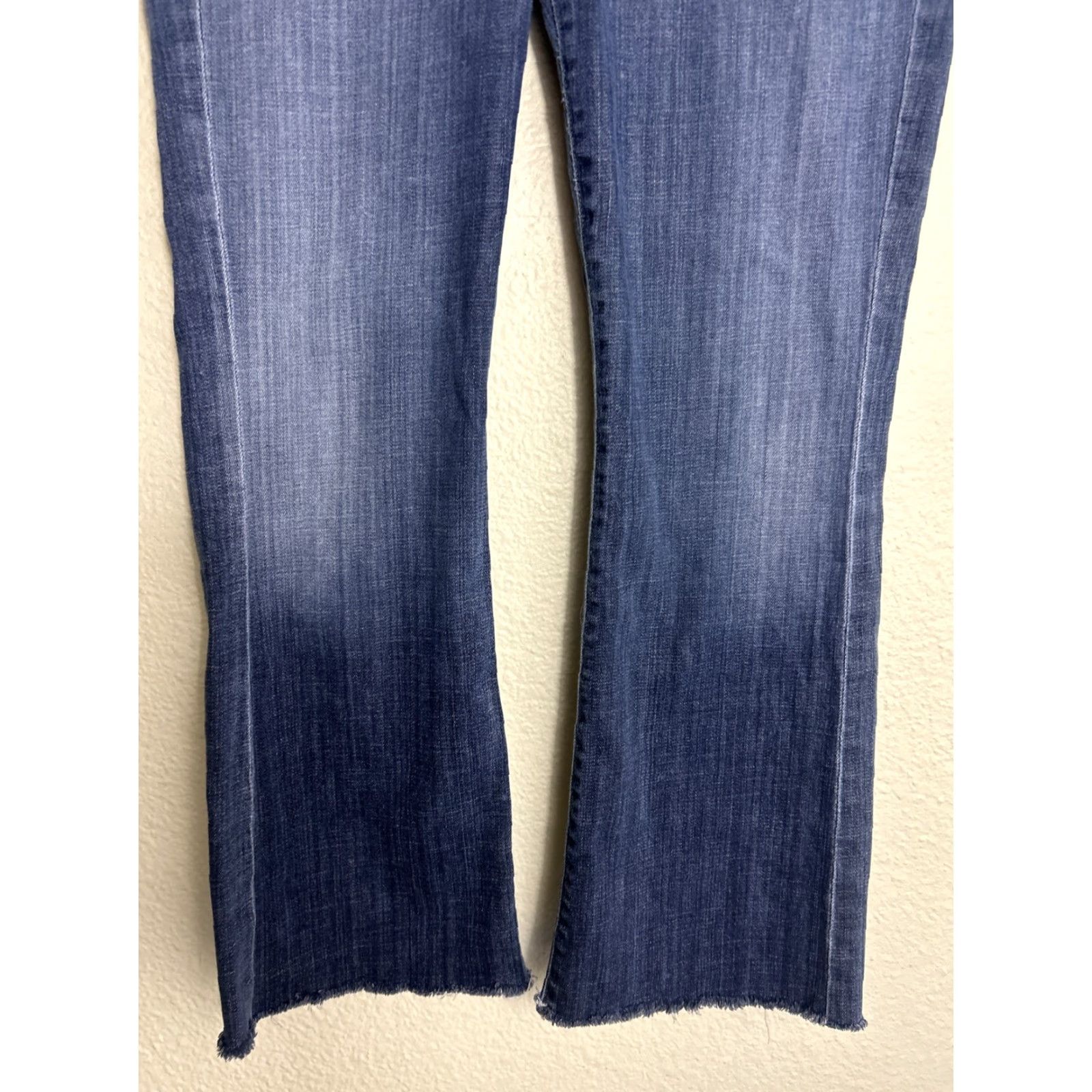 Citizens Of Humanity Citizens of Humanity Jeans Womens 32 Medium Wash Blue Flare Raw Hem 34x27 Womens Size 24" / US 00 / IT 34 - 2 Thumbnail