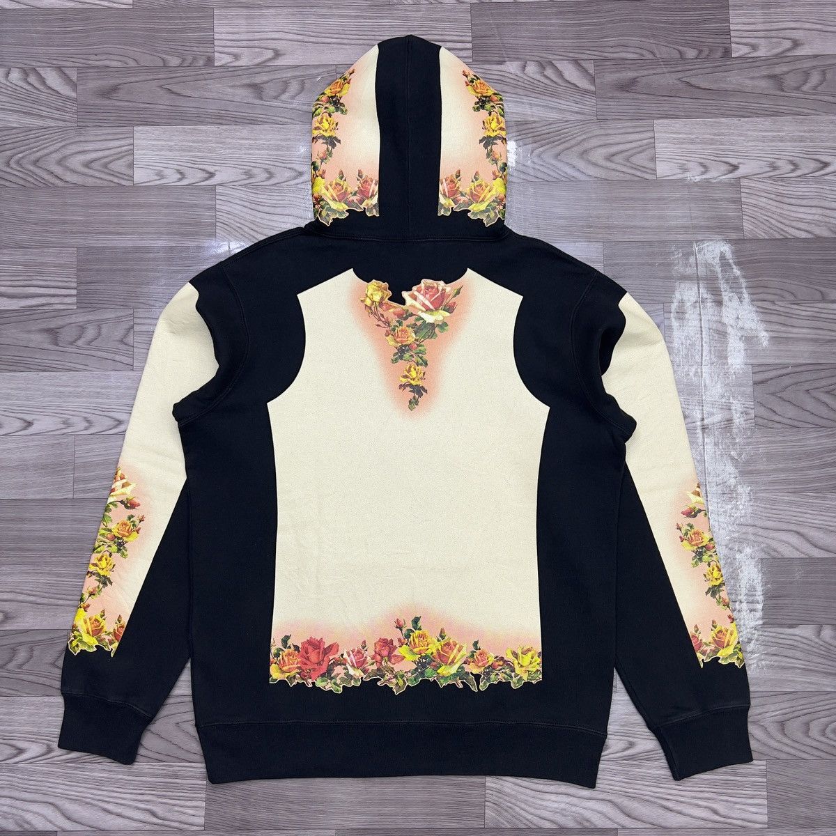 Jean Paul Gaultier × Supreme Supreme x Jean Paul Gaultier Floral Print Hooded Sweatshirt Size US M / EU 48-50 / 2 - 3 Thumbnail