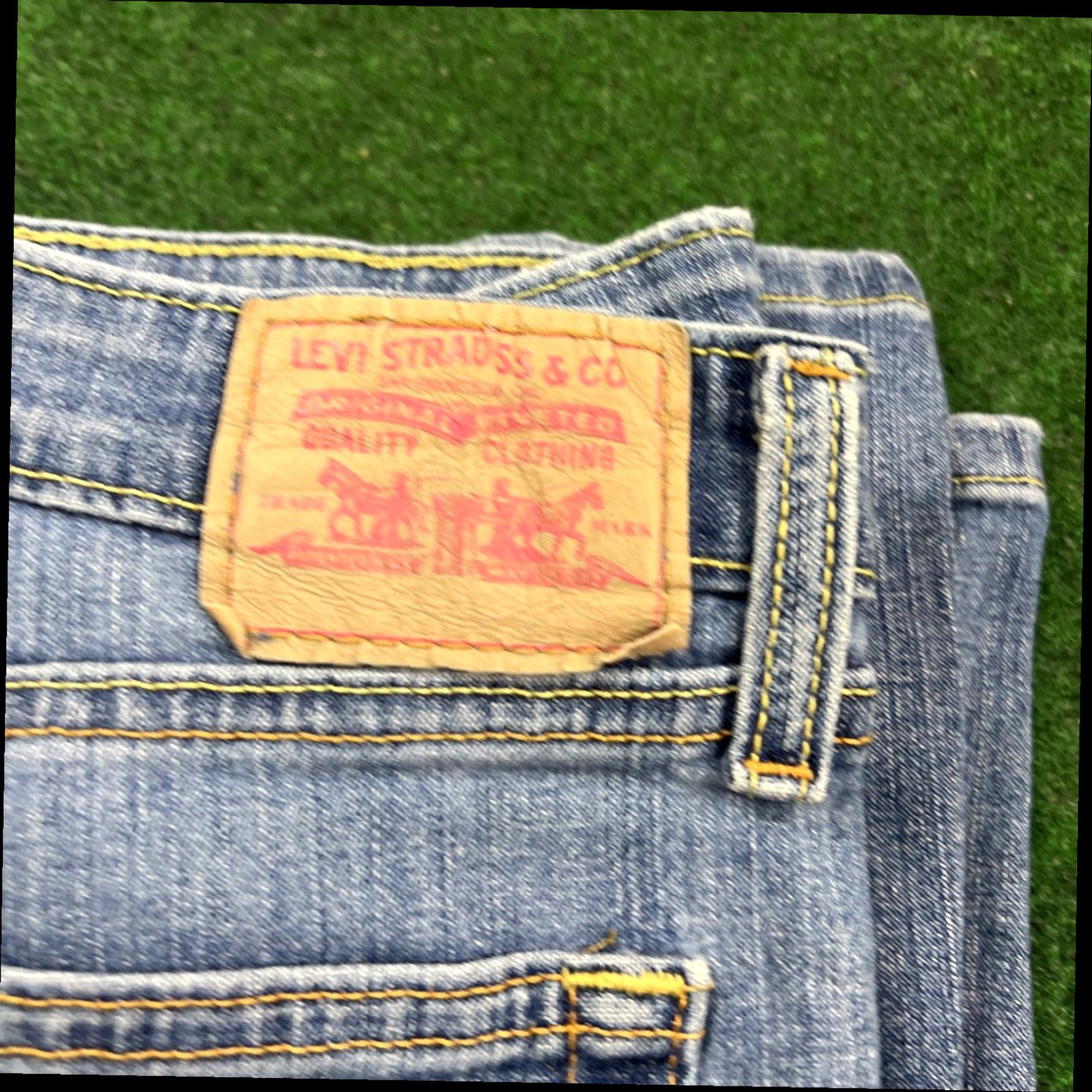 Levi's Levi's 519 Low Stretch Flare Denim Jeans 5 Pocket Juniors 11 M Sz Meas:32x30 Size 32" / US 10 / IT 46 - 2 Thumbnail