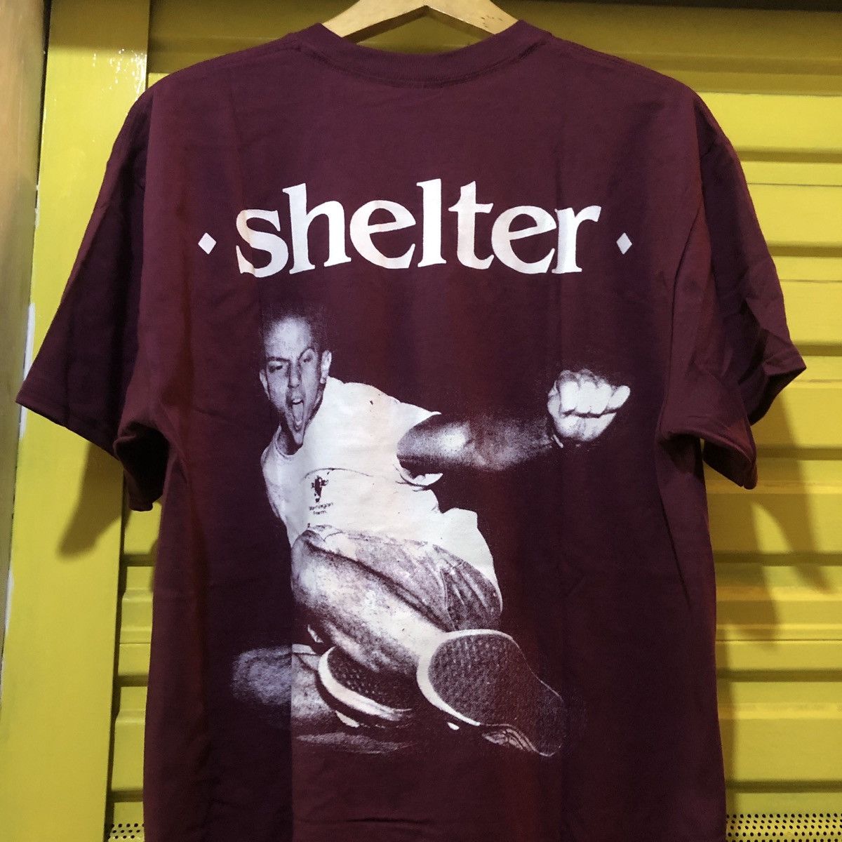 Band Tees × Gildan Shelter Ray Cappo Band tee Size US L / EU 52-54 / 3 - 1 Thumbnail