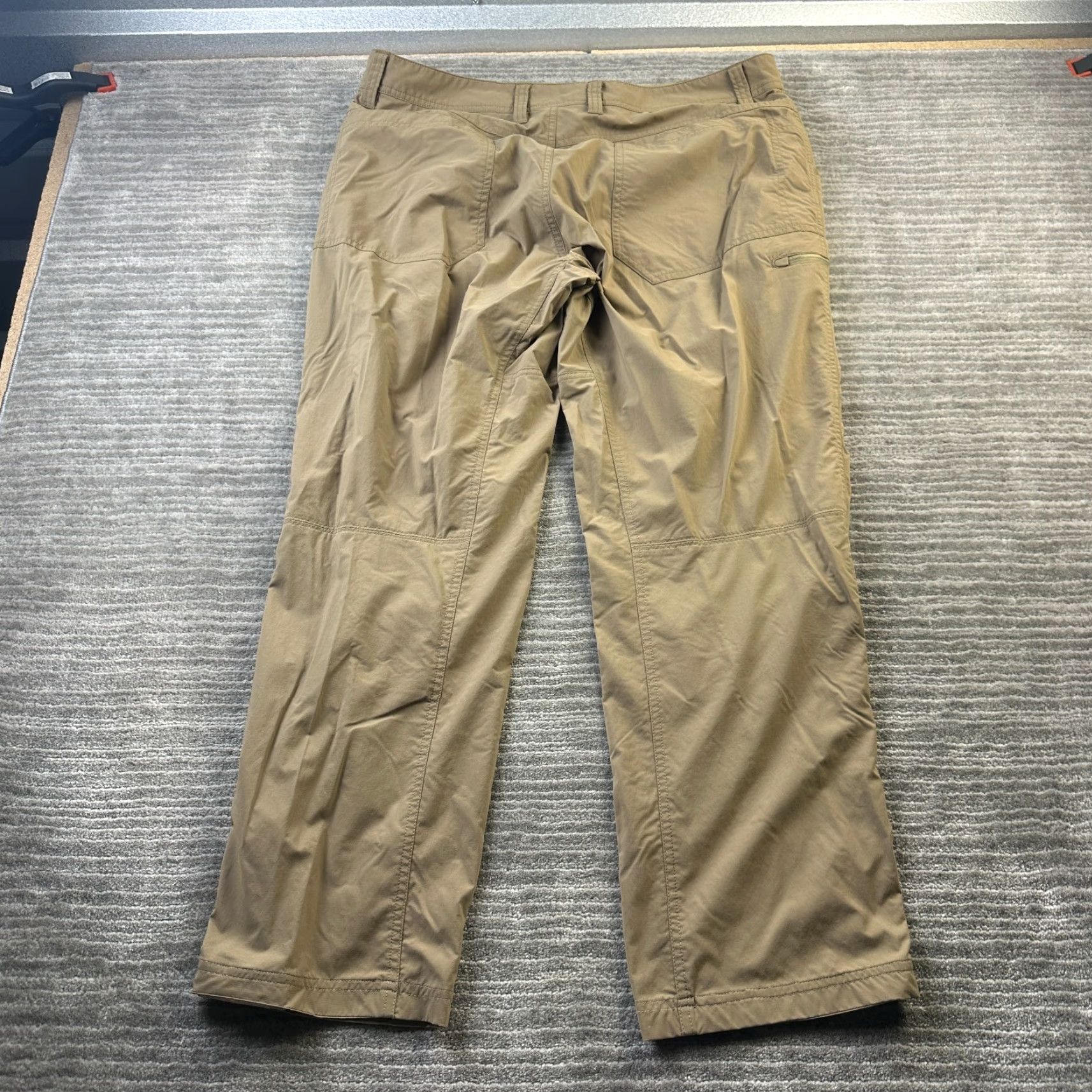 Marmot VINTAGE Marmot Pants Mens 36x30 Beige Tan Straight Cargo Outdoors Hiking Stretch Size US 36 / EU 52 - 2 Thumbnail