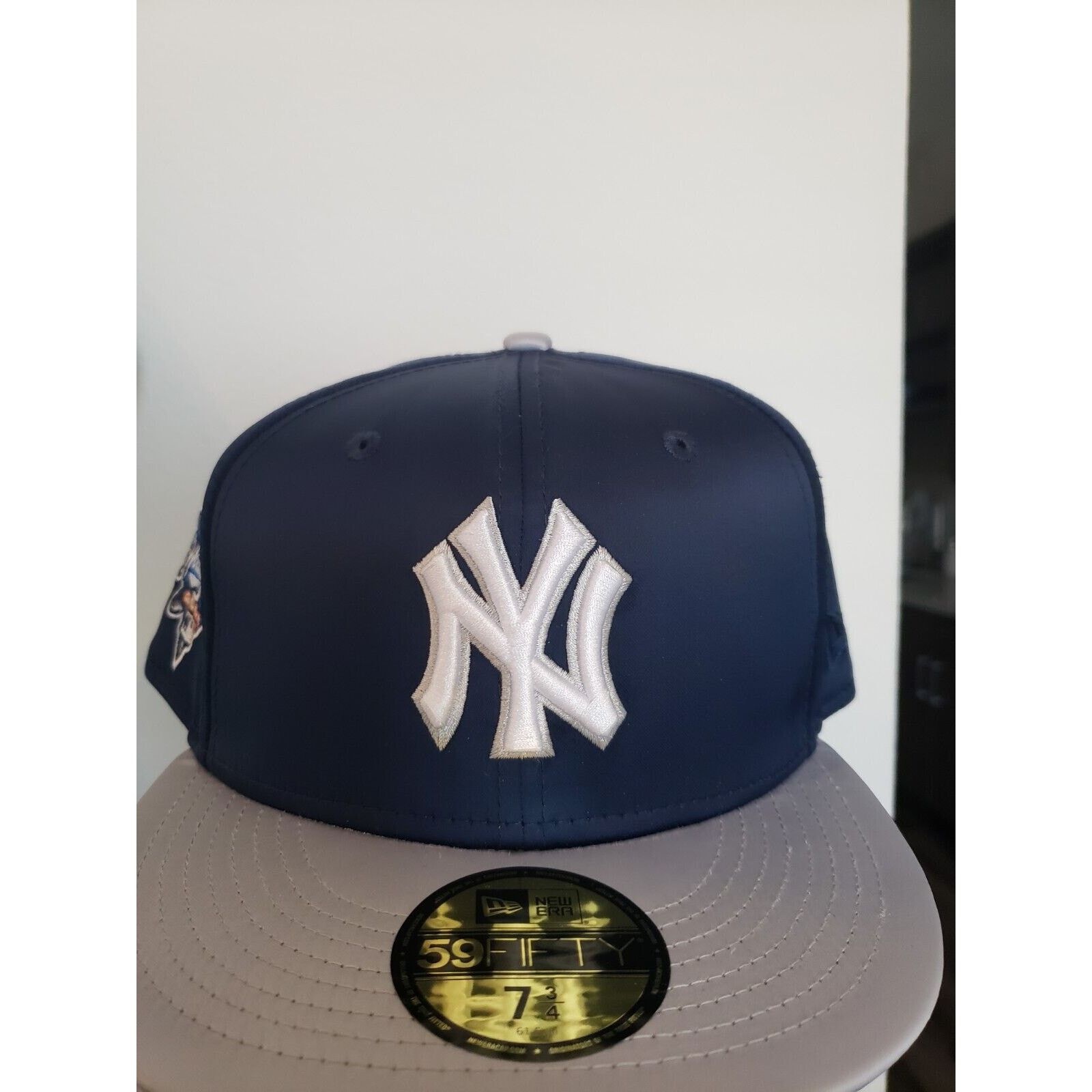 New Era New York Yankees Hat 2000 World Series Satin 7 3/4 New Era Size ONE SIZE - 1 Thumbnail