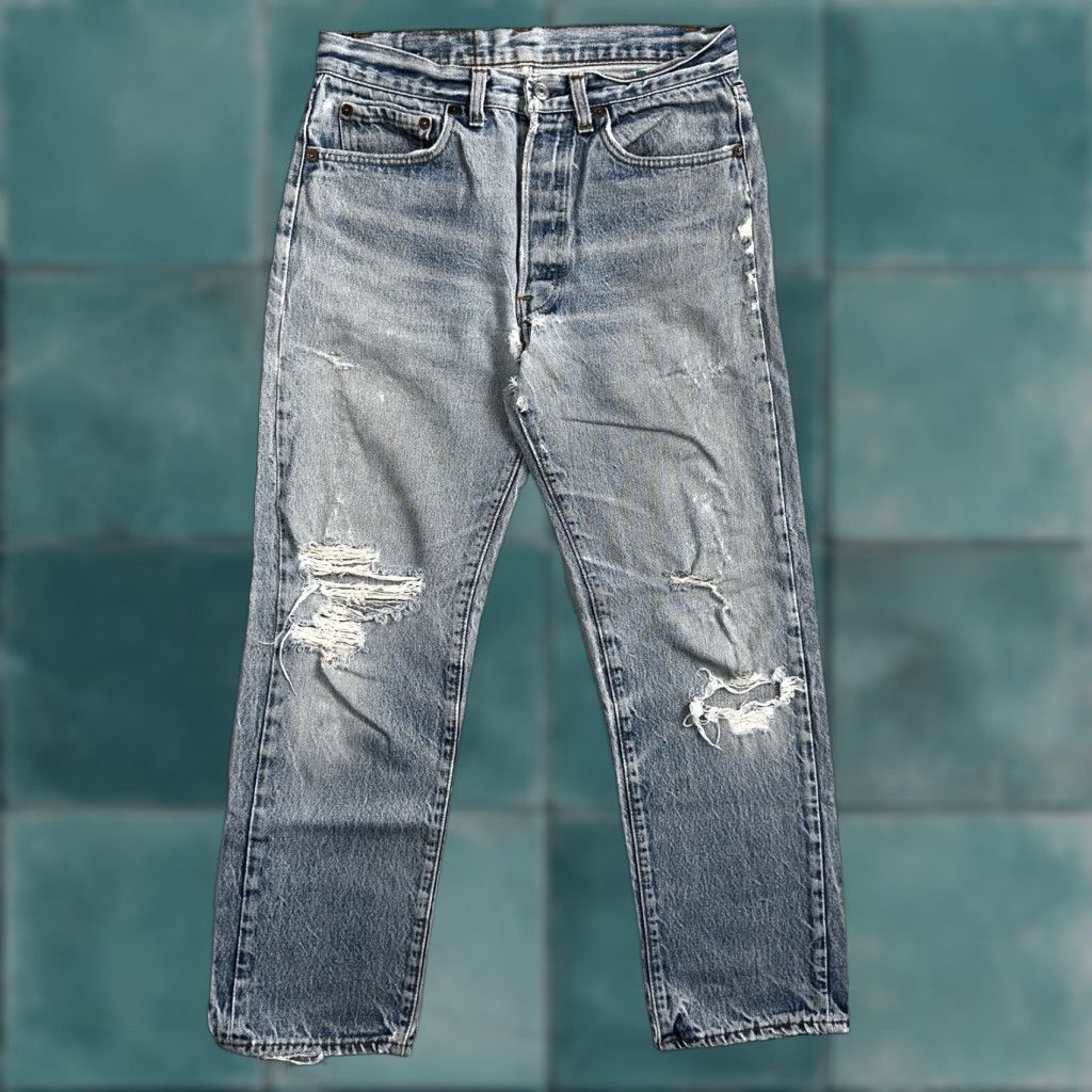 Levi's Levi's 501 Levis 501 Vintage 80s USA XX Straight Jeans 32x31 Thrashed Wash 30x26 Mens Regular Blue Denim Cotton Jeans 90s Theme Straight Vintage Men Size US 32 / EU 48 - 1 Thumbnail
