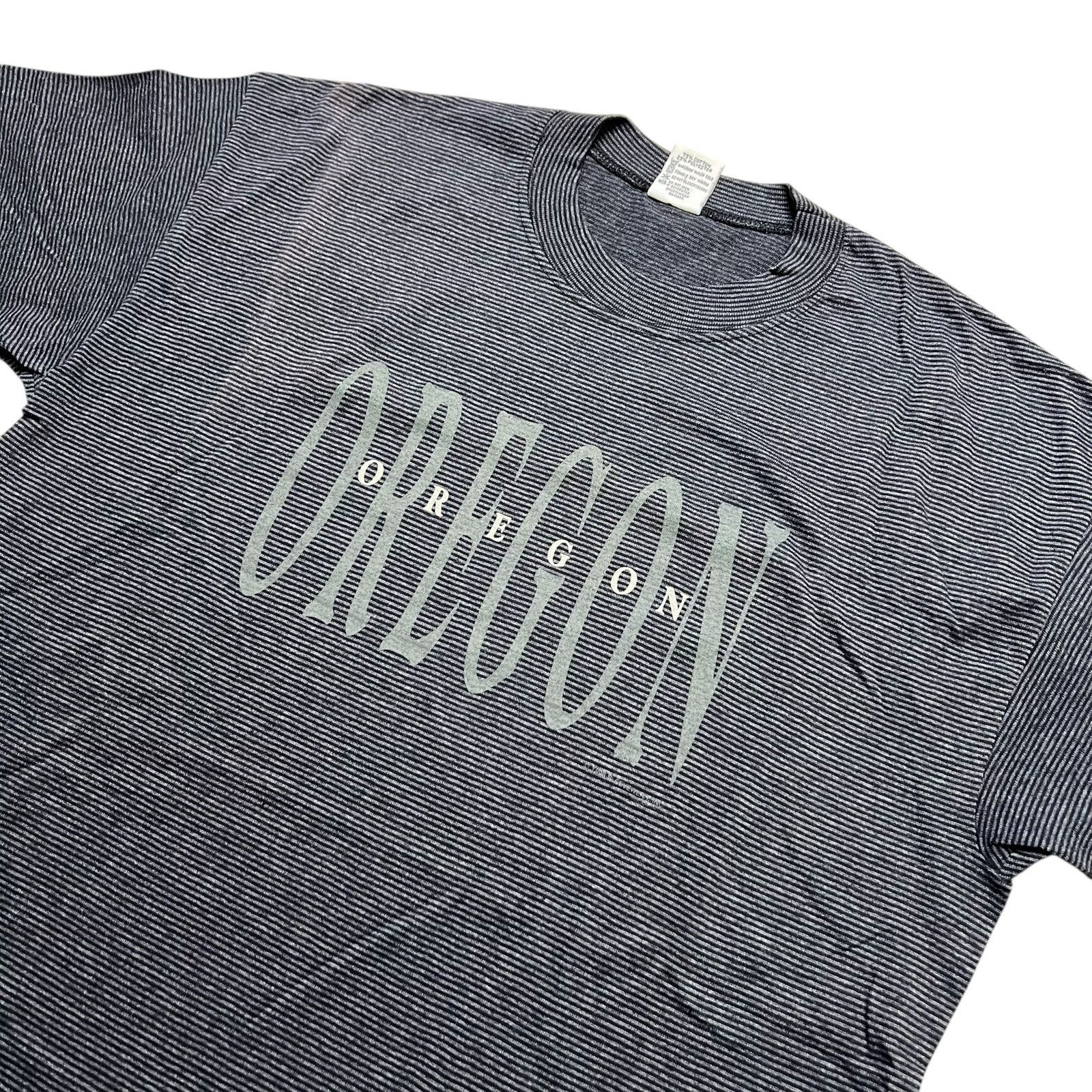 Vintage Vintage Oregon Striped Graphic T-Shirt Black Gray Size XL Size US XL / EU 56 / 4 - 7 Thumbnail