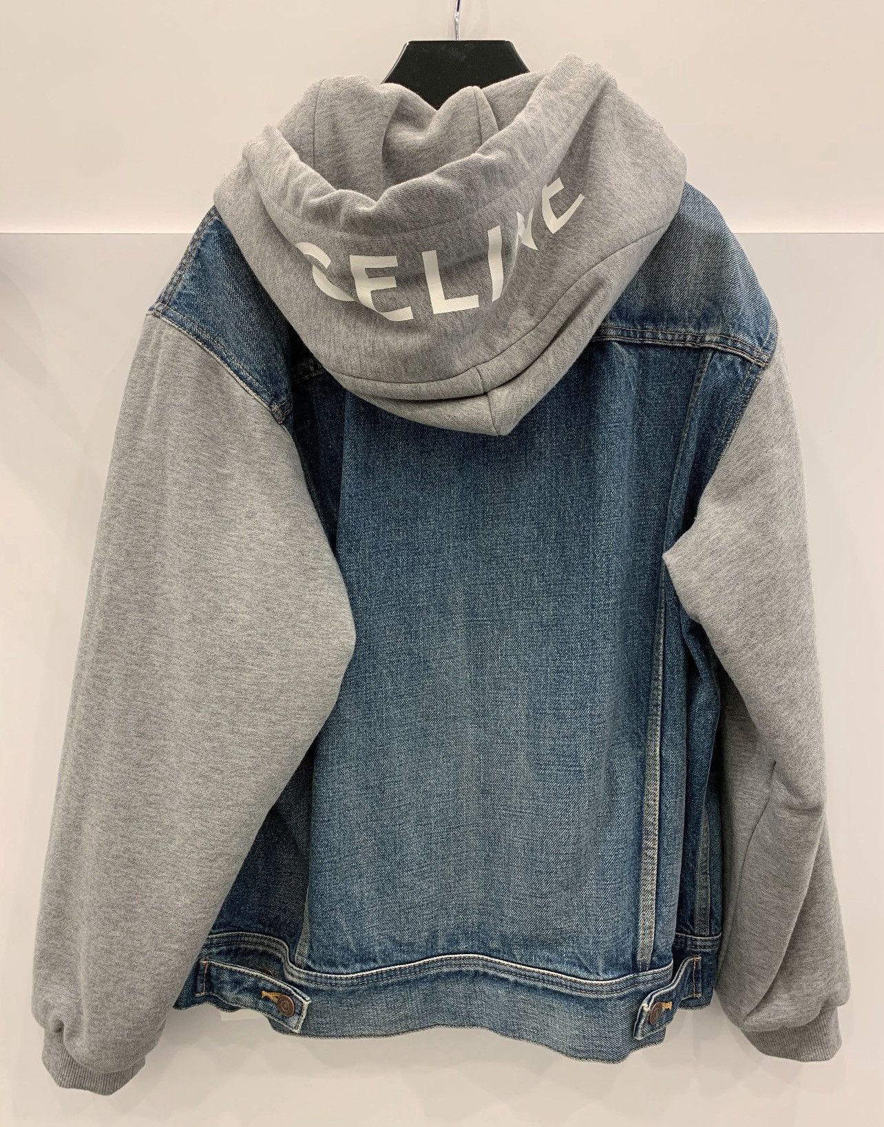 Celine 💥$2.1K VALUE💥Trucker Jacket in Union Wash Denim Size US L / EU 52-54 / 3 - 1 Thumbnail