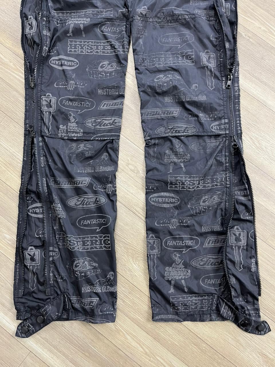 Hysteric Glamour Vintage 90's Hysteric Glamour Fullprint Nylon Pants Size US 27 - 13 Thumbnail