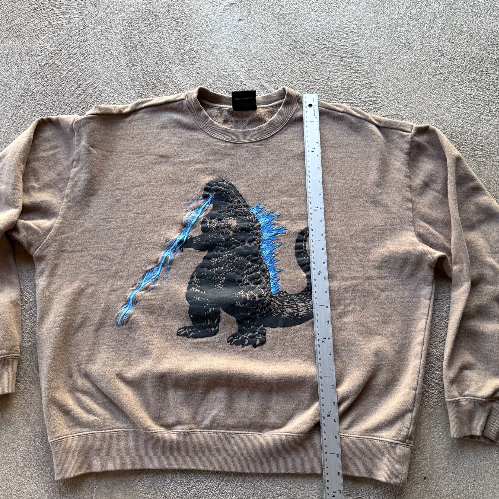 Teddy Fresh VINTAGE Teddy Fresh Sweatshirt Mens Large Godzilla Graphic Crew Neck Brown Cotton Fleece Movie Collab Size US L / EU 52-54 / 3 - 5 Thumbnail