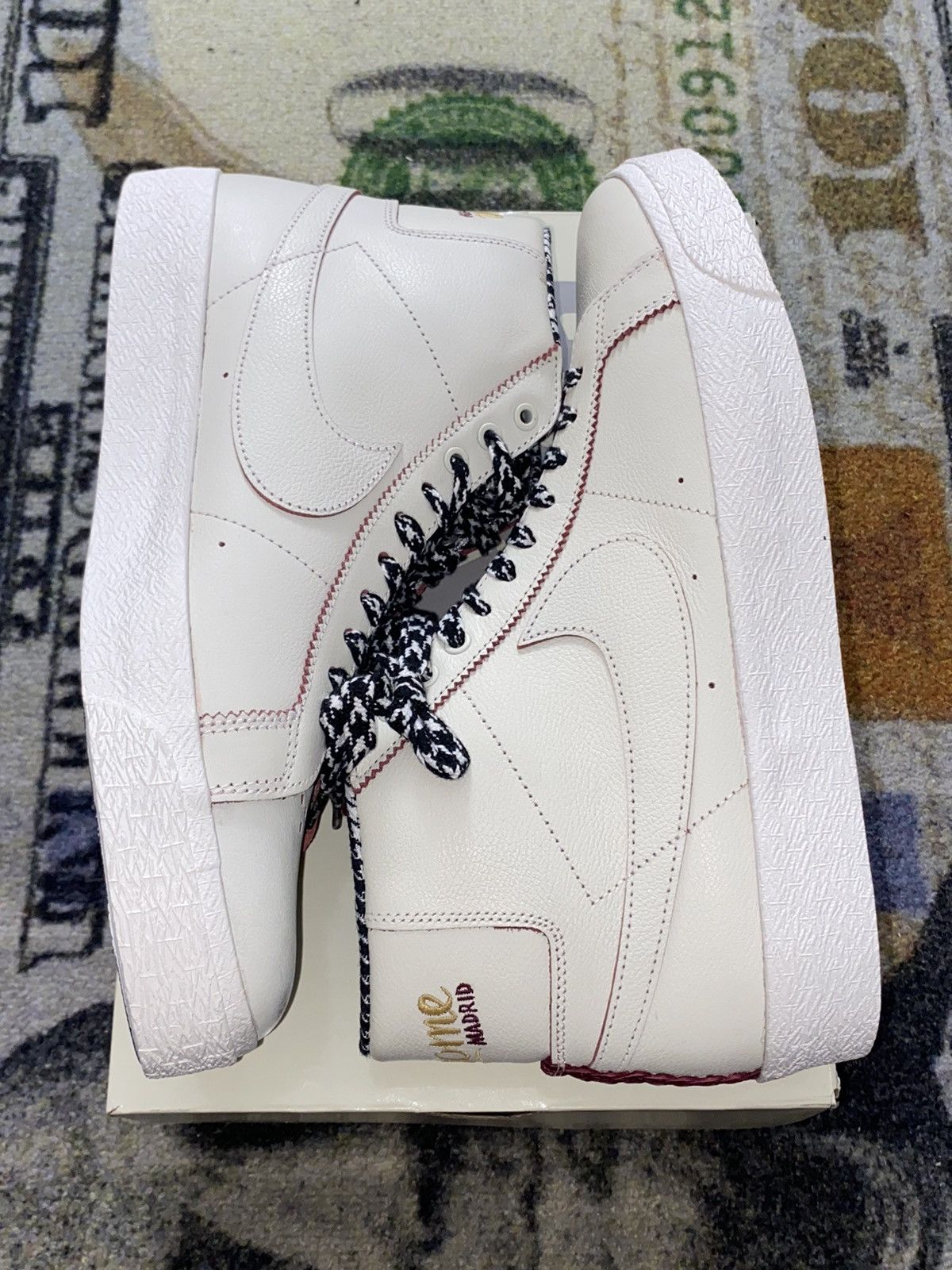 Nike Nike SB Zoom Blazer Mid QS Welcome Skateboarding Size US 11.5 / EU 44-45 - 2 Thumbnail