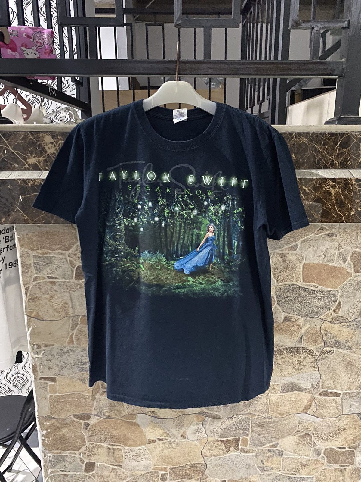 Band Tees 💸ACCEPT OFFERE💸Taylor swift speak now haunted art tshirt Size US M / EU 48-50 / 2 - 1 Thumbnail