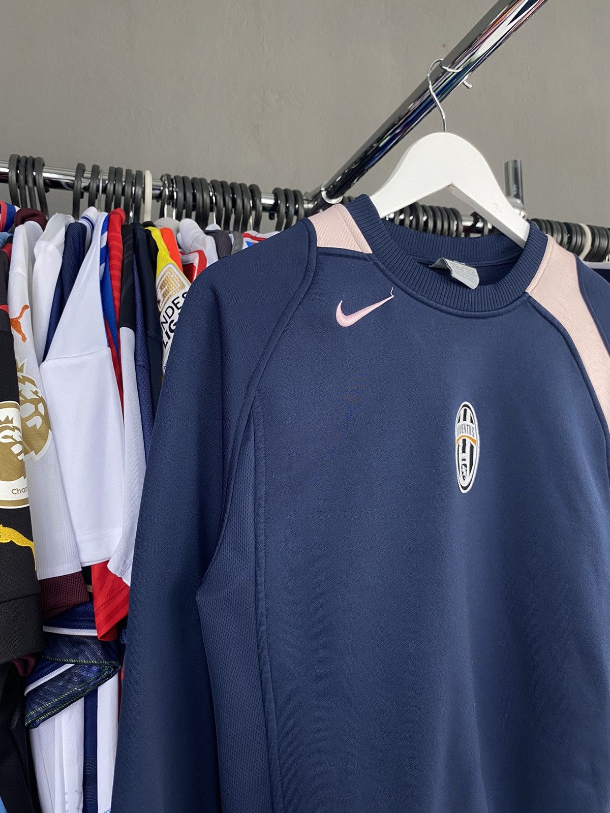 Nike 2004/05 VINTAGE NIKE JUVENTUS FOOTBALL CLUB SWEATSHIRT Size US S / EU 44-46 / 1 - 2 Thumbnail