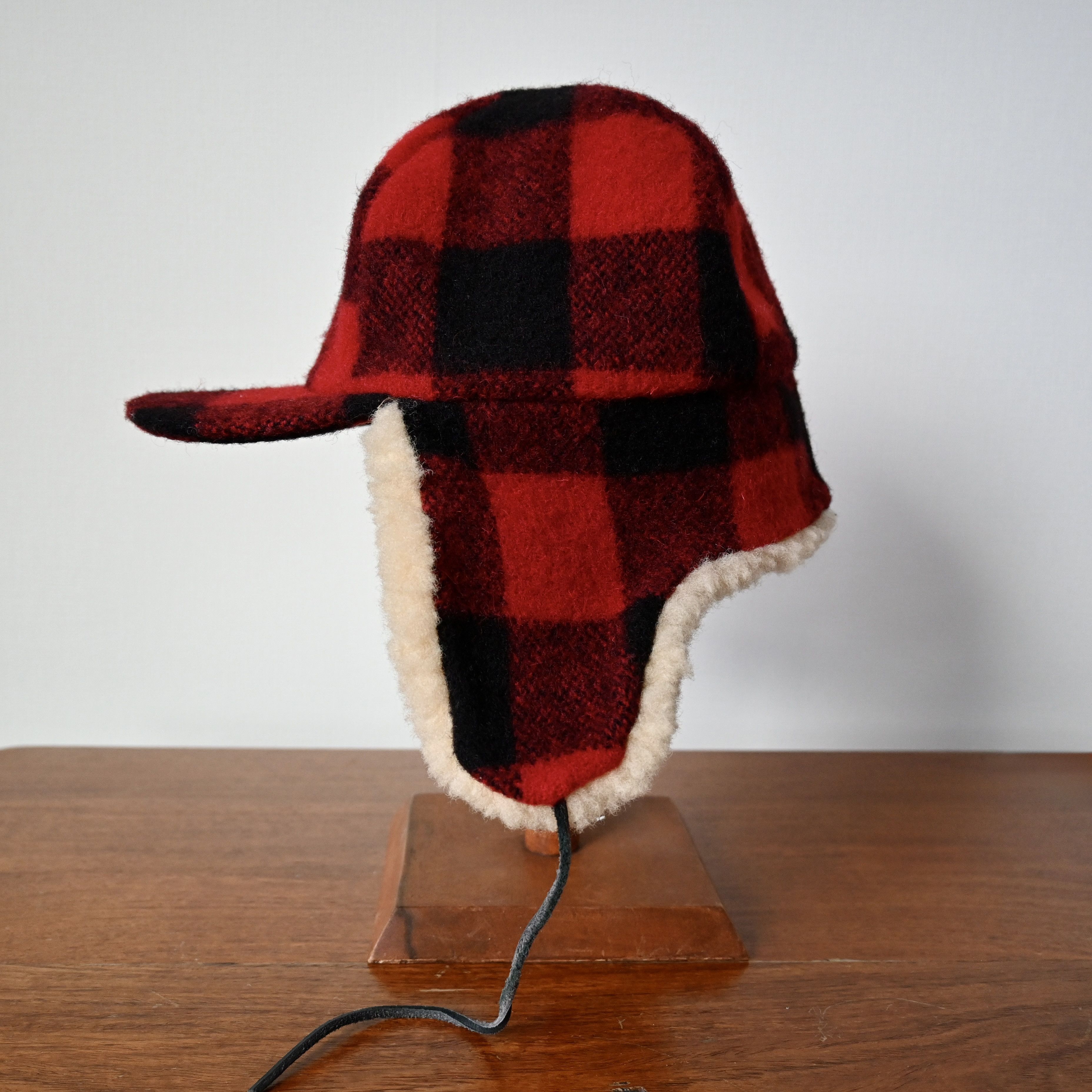 Banana Republic VTG 1990s BANANA REPUBLIC shearing earflap hat, made in USA Size ONE SIZE - 7 Thumbnail