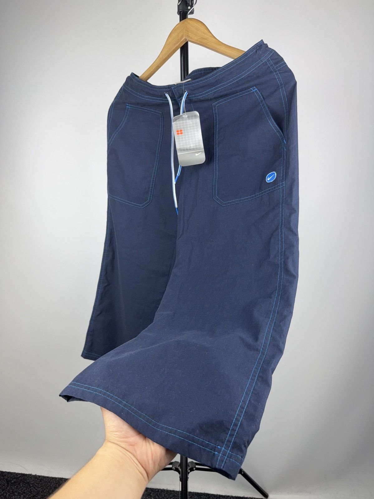 Nike Vintage Dead stock Retro Nike 00s Capri women’s 10 / S size Size 28" / US 6 / IT 42 - 3 Thumbnail