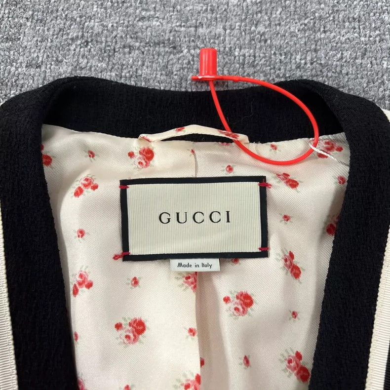 Gucci Gucci Red badge embroidered jacket 2502-Nextarrow Size US S / EU 44-46 / 1 - 6 Thumbnail