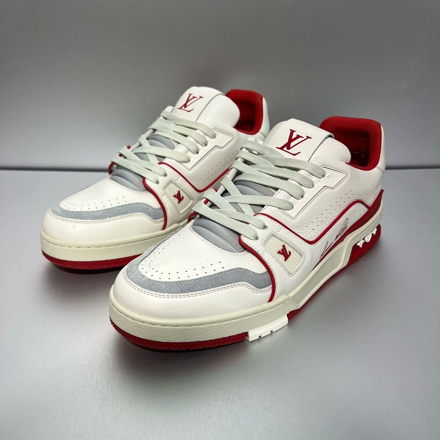 Louis Vuitton Louis Vuitton Trainer White Red Sneakers Size US 8.5 / EU 41-42 - 1 Thumbnail