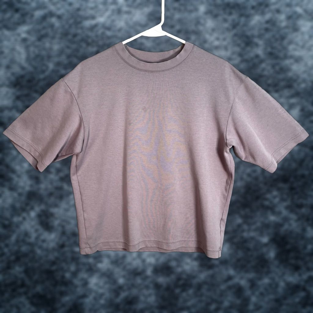 Uniqlo Uniqlo T-Shirt Shirt Womens Size S Lavender Purple Uniqlo U Airism Short Sleeve Crew Neck Size S / US 4 / IT 40 - 1 Thumbnail