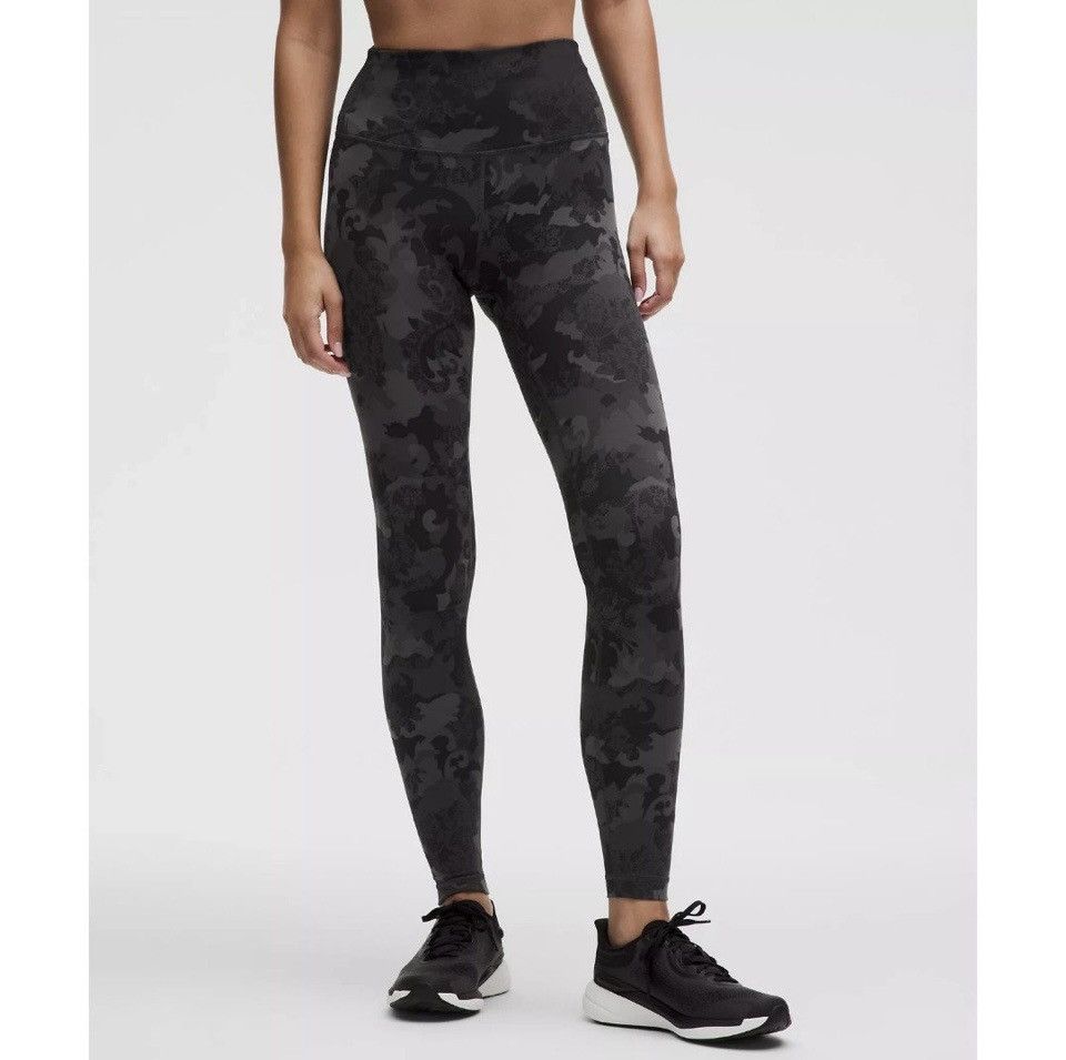 Lululemon Lululemon Wunder Train High-Rise Tight 28" size 8 Size 30" / US 8 / IT 44 - 1 Thumbnail