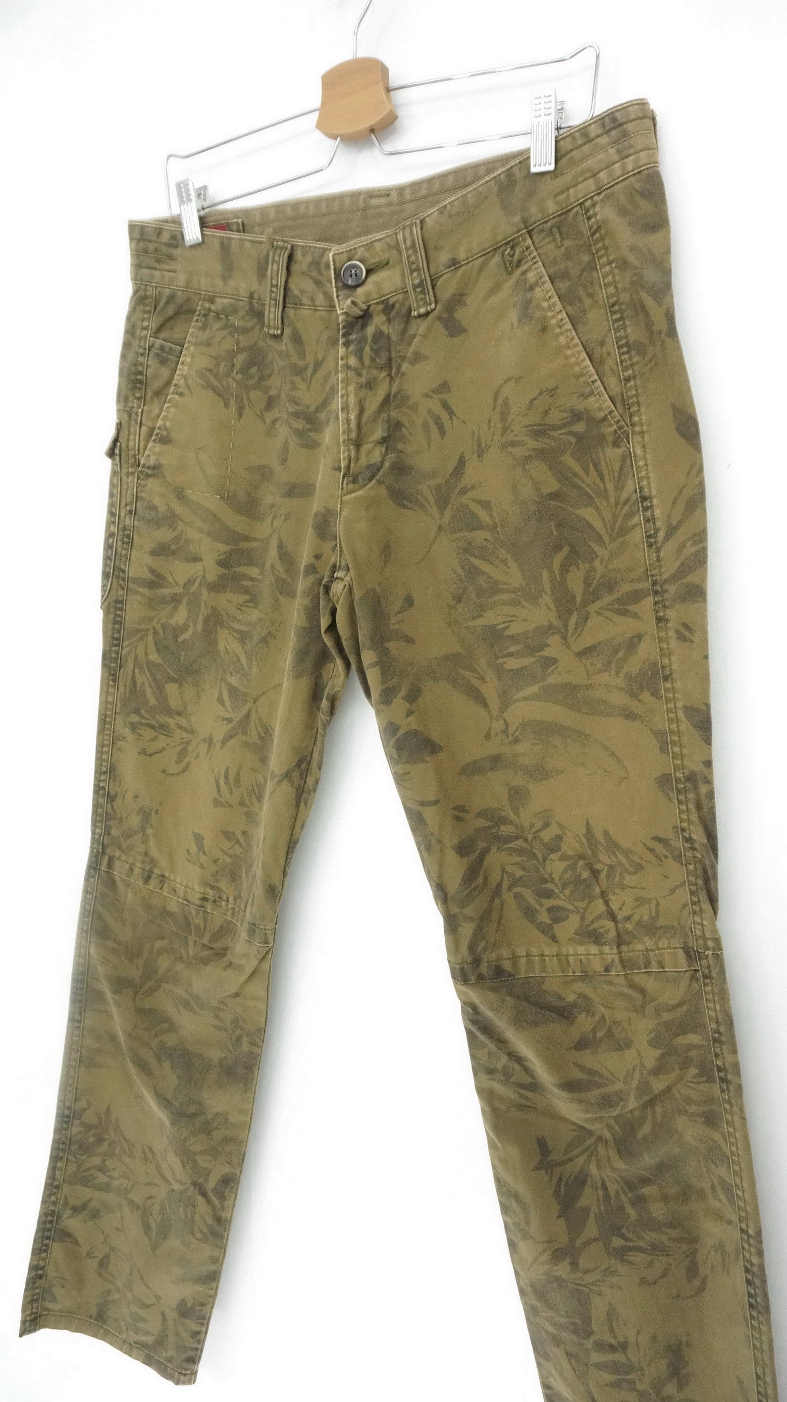 Marithe + Francois Girbaud Marithe Francois Girbaud Le Casual De Camo Pants Size US 34 / EU 50 - 3 Thumbnail